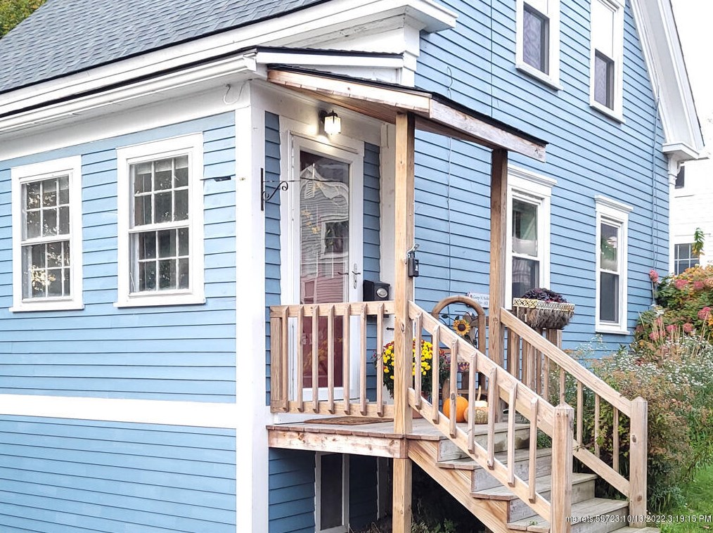 10 Pine St, West Bath, ME 04530