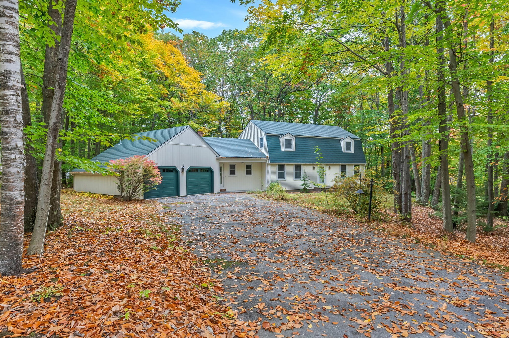 1 Susan Ln, Portland, ME 04105-2529
