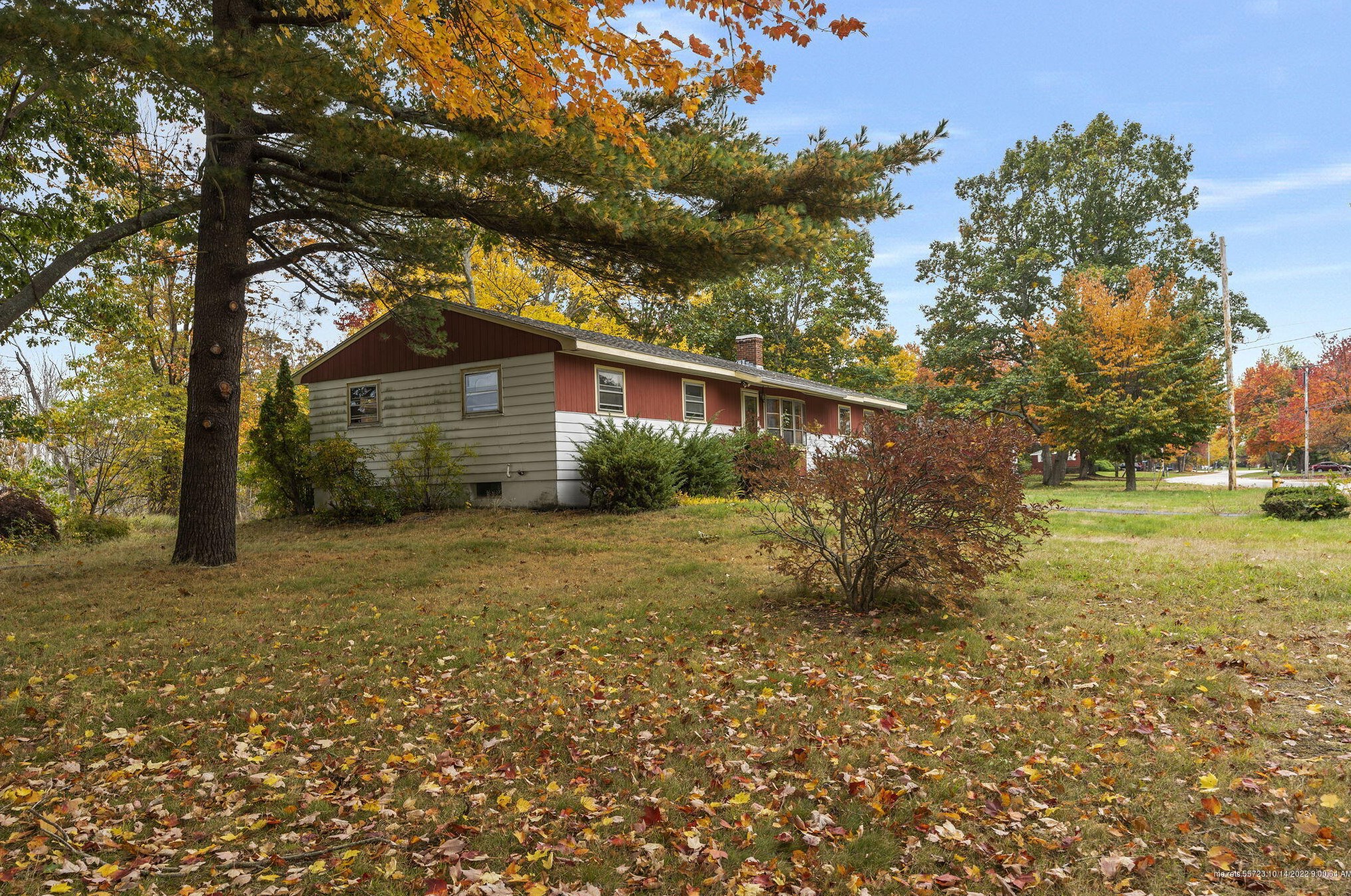 26 Old Neck Rd, Scarborough, ME 04074-9410