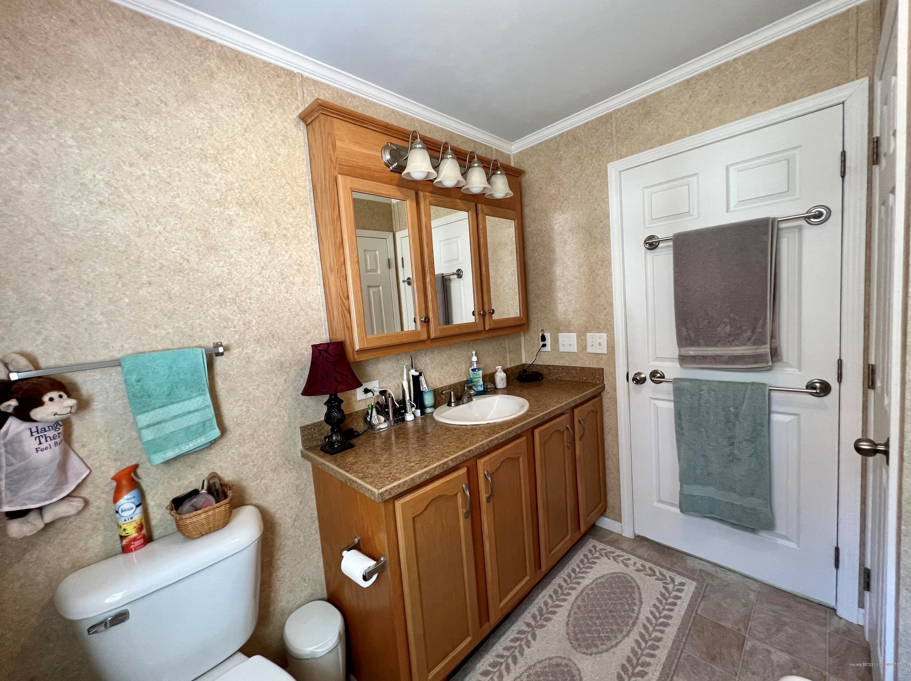 4 Ledge Cir, Bangor ME  04401-2597 exterior