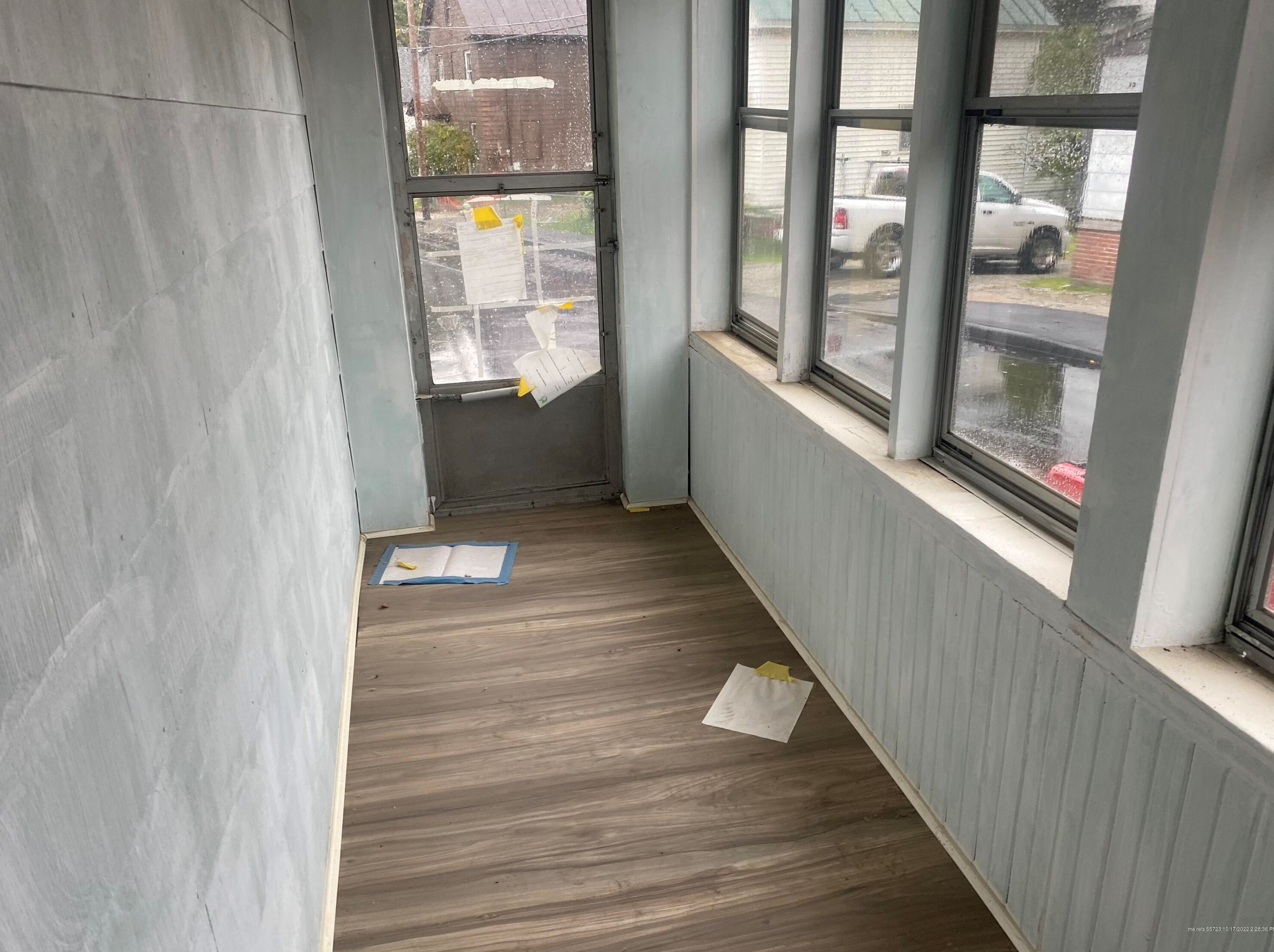 1 King Ct, Waterville ME  04901-6398 exterior