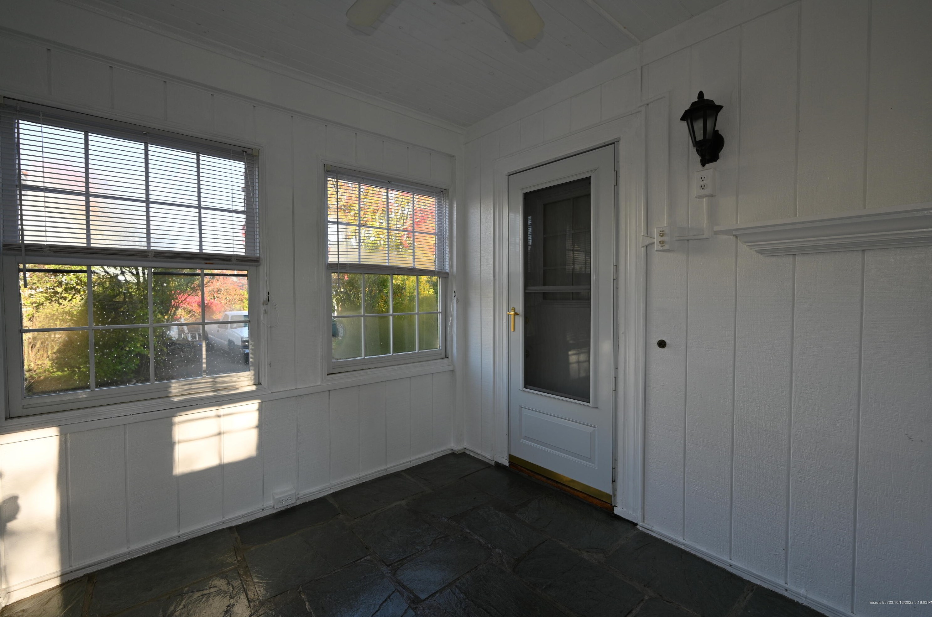 389 Lincoln St, Portland ME 04106-3527 exterior