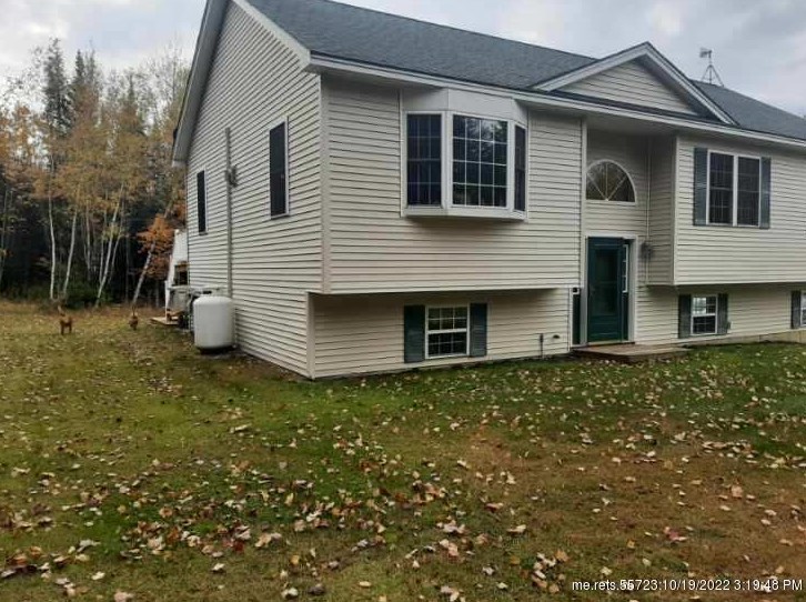 34 Mapleleaf Ln, Bangor, ME 04401 exterior