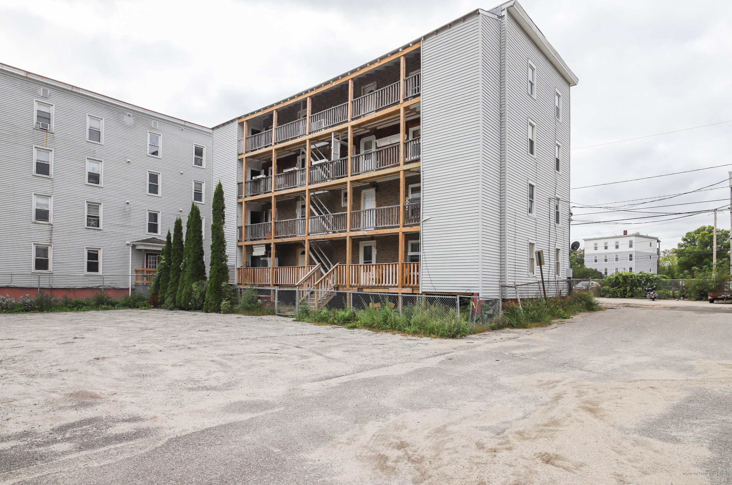 128 Oxford St, Lewiston, ME 04240