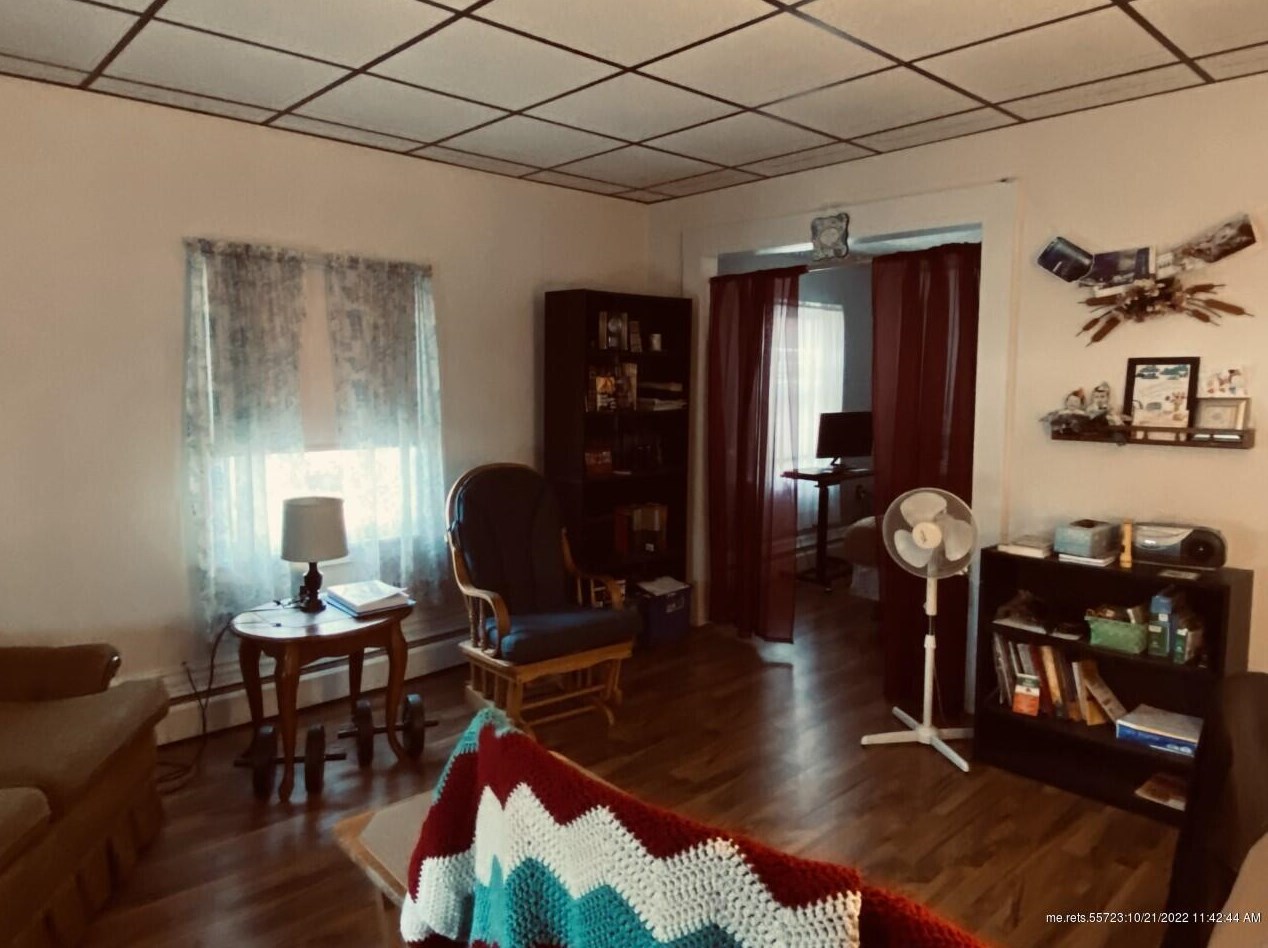 19 Pleasant St, Ripley ME 04930-1432 exterior