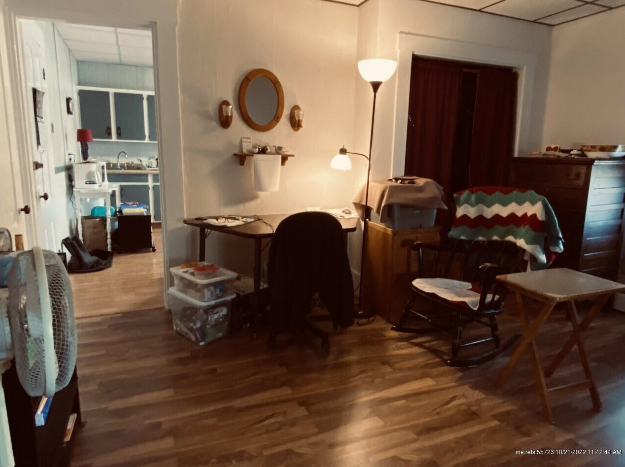 19 Pleasant St, Ripley ME 04930-1432 exterior