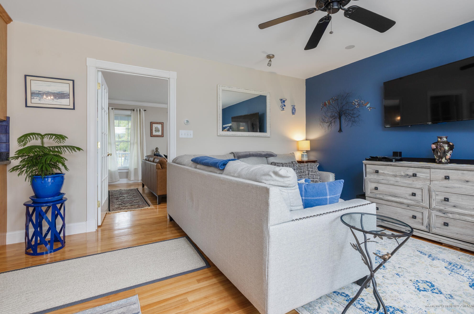 5 Westwind Dr, Topsham, ME 04086