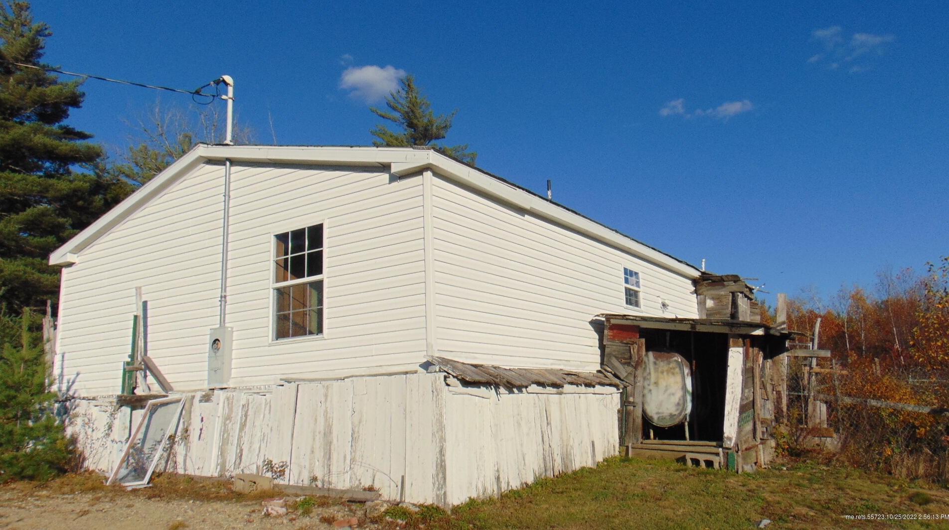 891 Main Rd, Burlington, ME 04417-3559