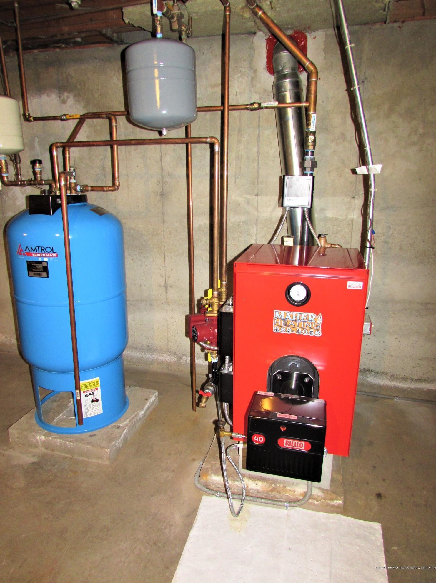 99 Dartmouth St, Bangor ME 04401-4125 exterior