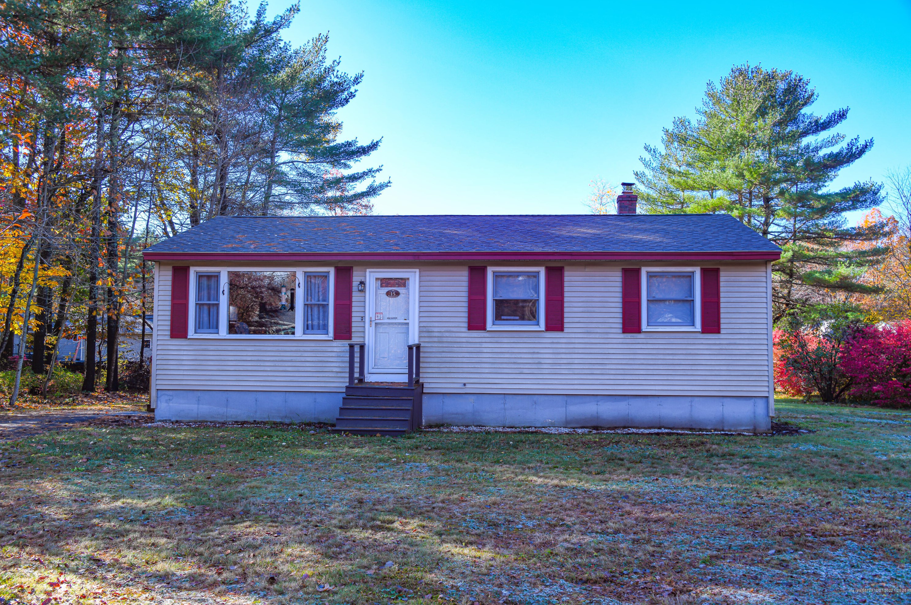 15 Birchwood Ave, Windham, ME 04062