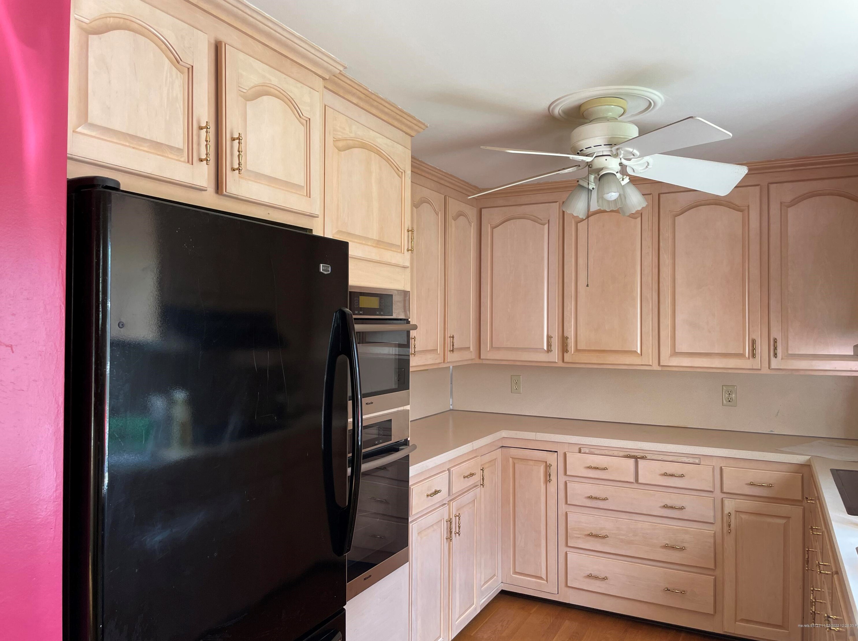 1 Ledge Rd, Portland ME  04110-1106 exterior