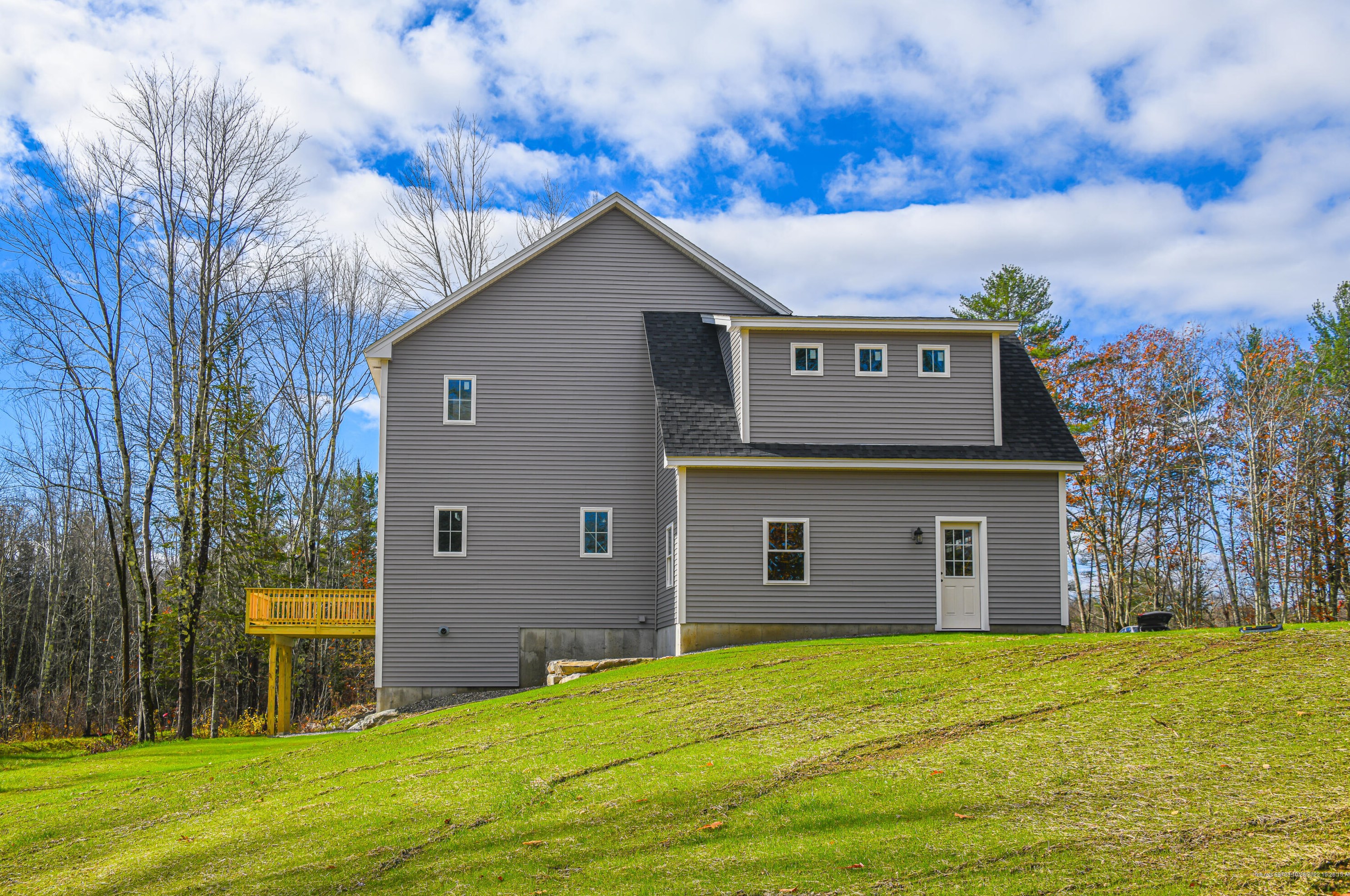 20 Strawberry Ln, Windham ME  04062-5088 exterior