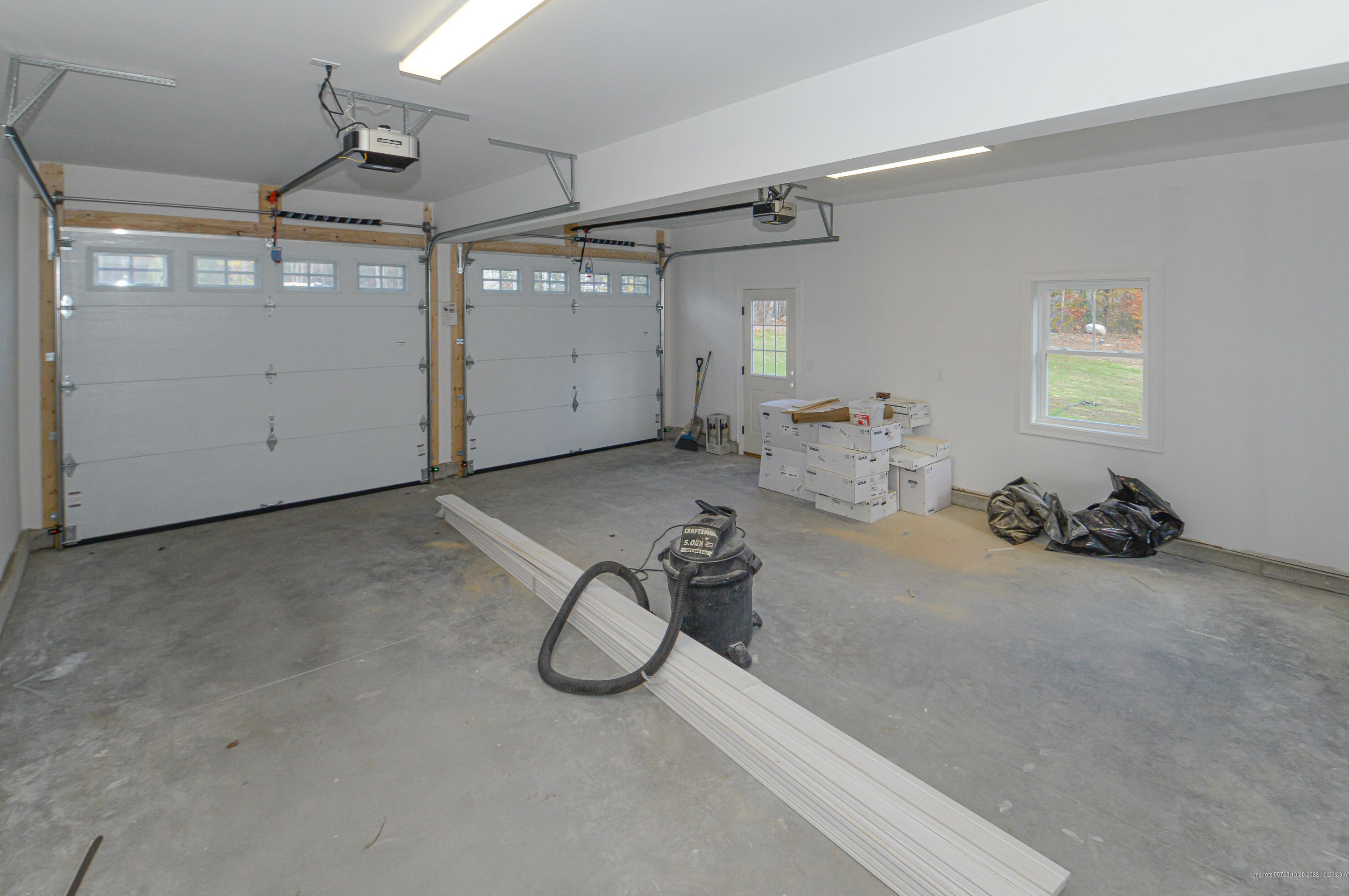 20 Strawberry Ln, Windham ME  04062-5088 exterior