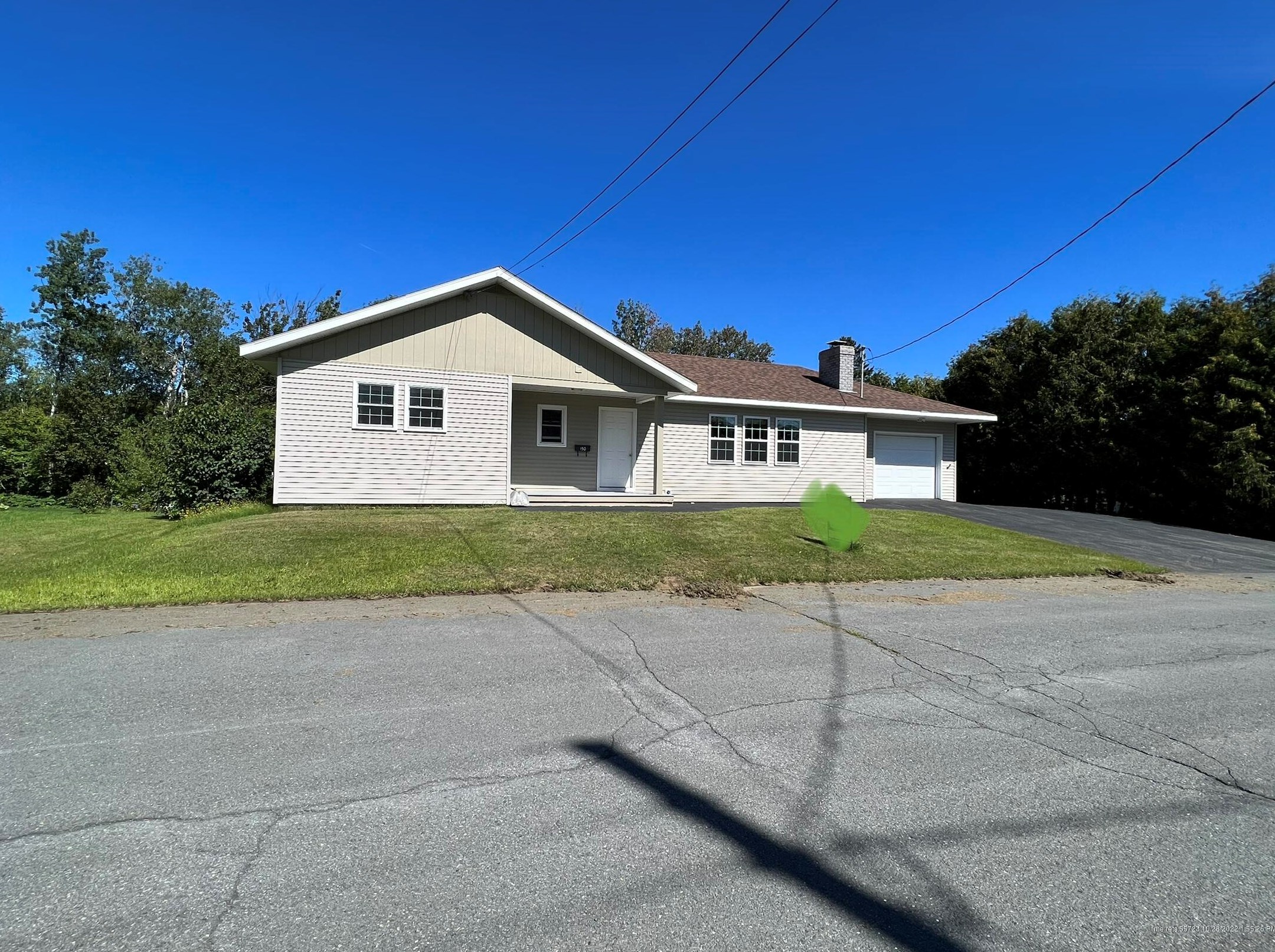150 Maple St, Madawaska, ME 04756