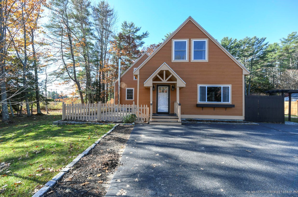 1162 Bridgton Rd, Westbrook, ME 04092
