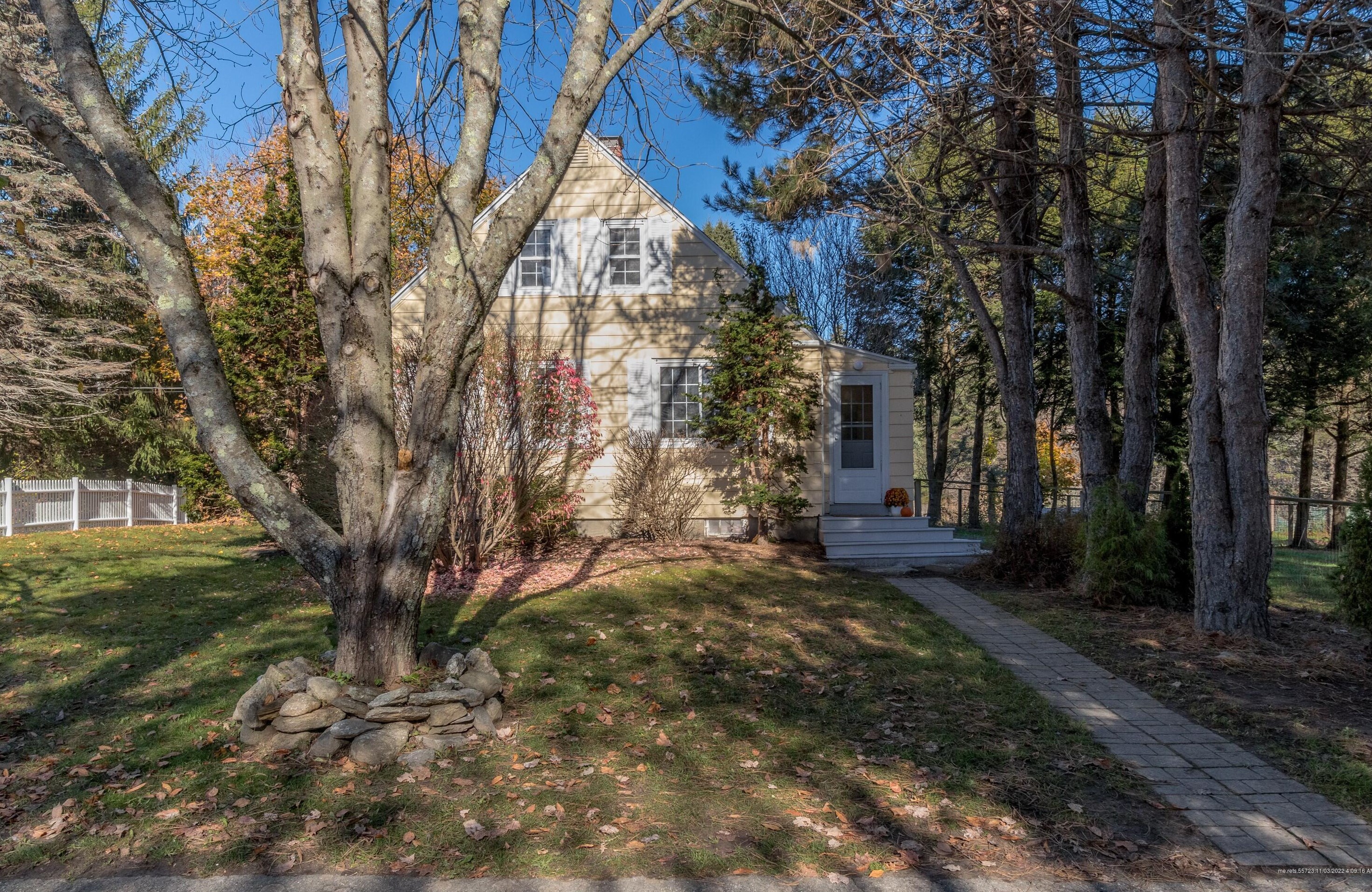 193 Main St, Cumberland, ME 04021