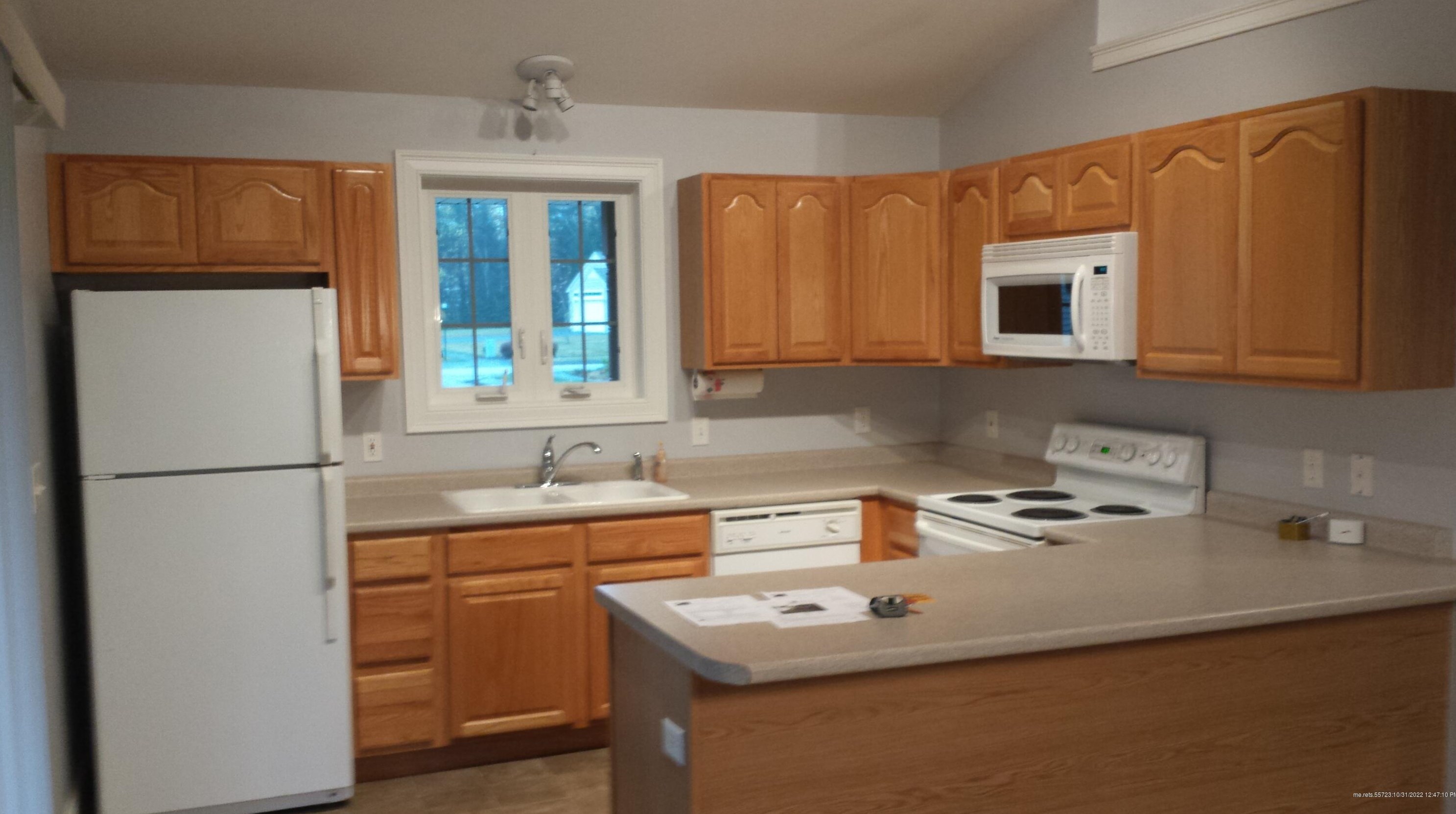 6 Lotts Dr, Windham, ME 04062