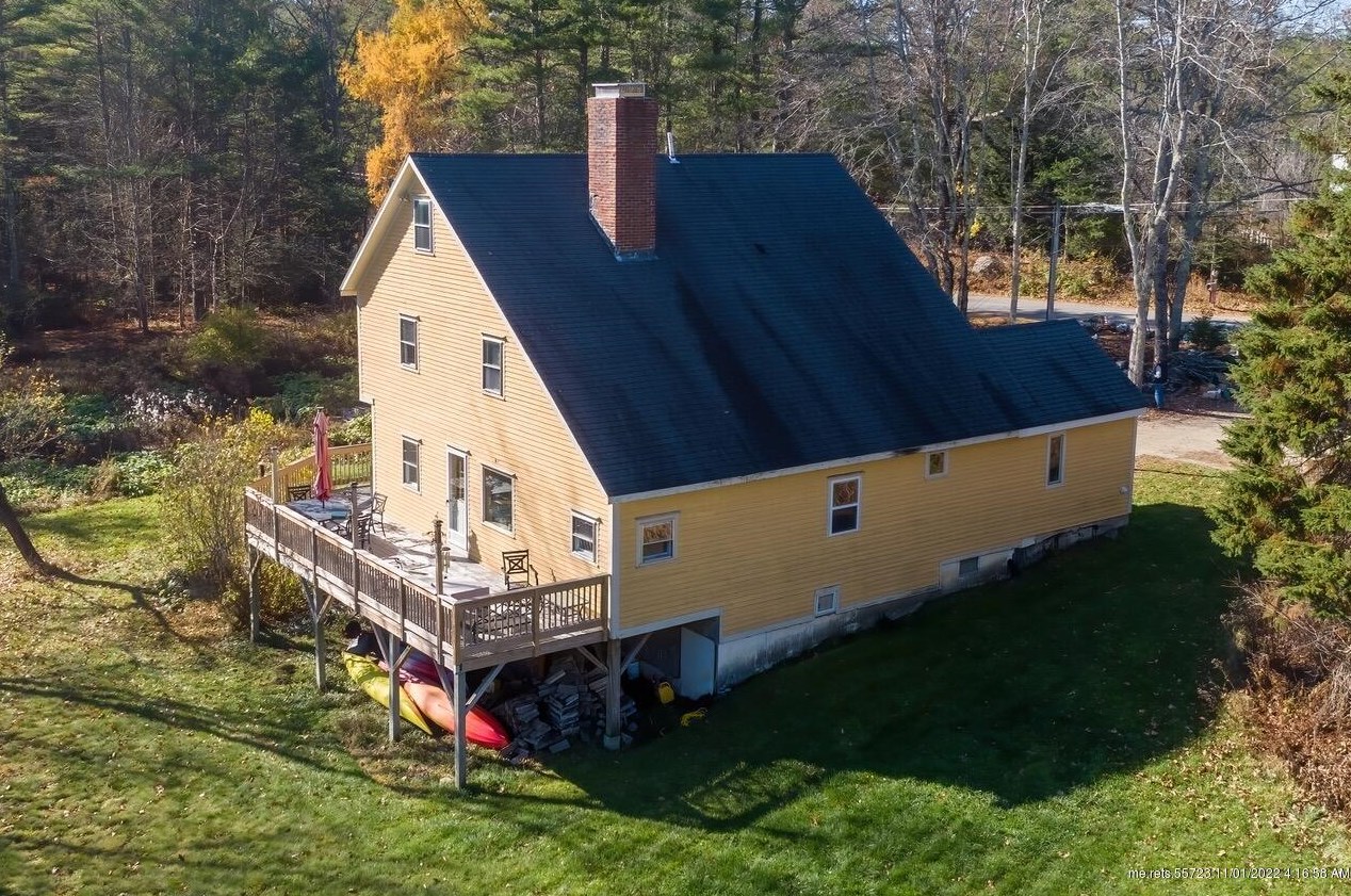 508 Town House Rd, Whitefield, ME 04353