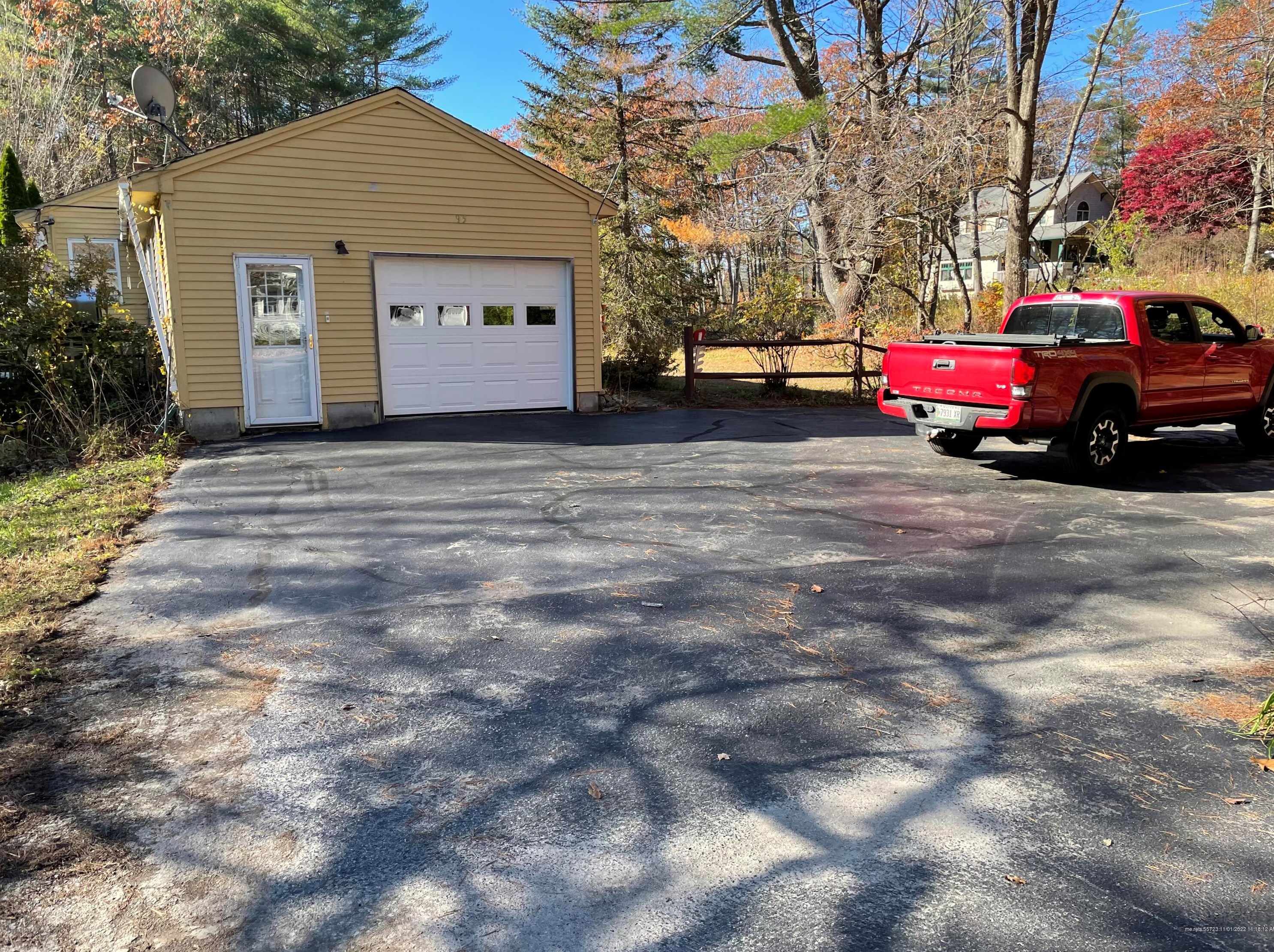 95 Mast Rd, Portland ME  04105-2461 exterior