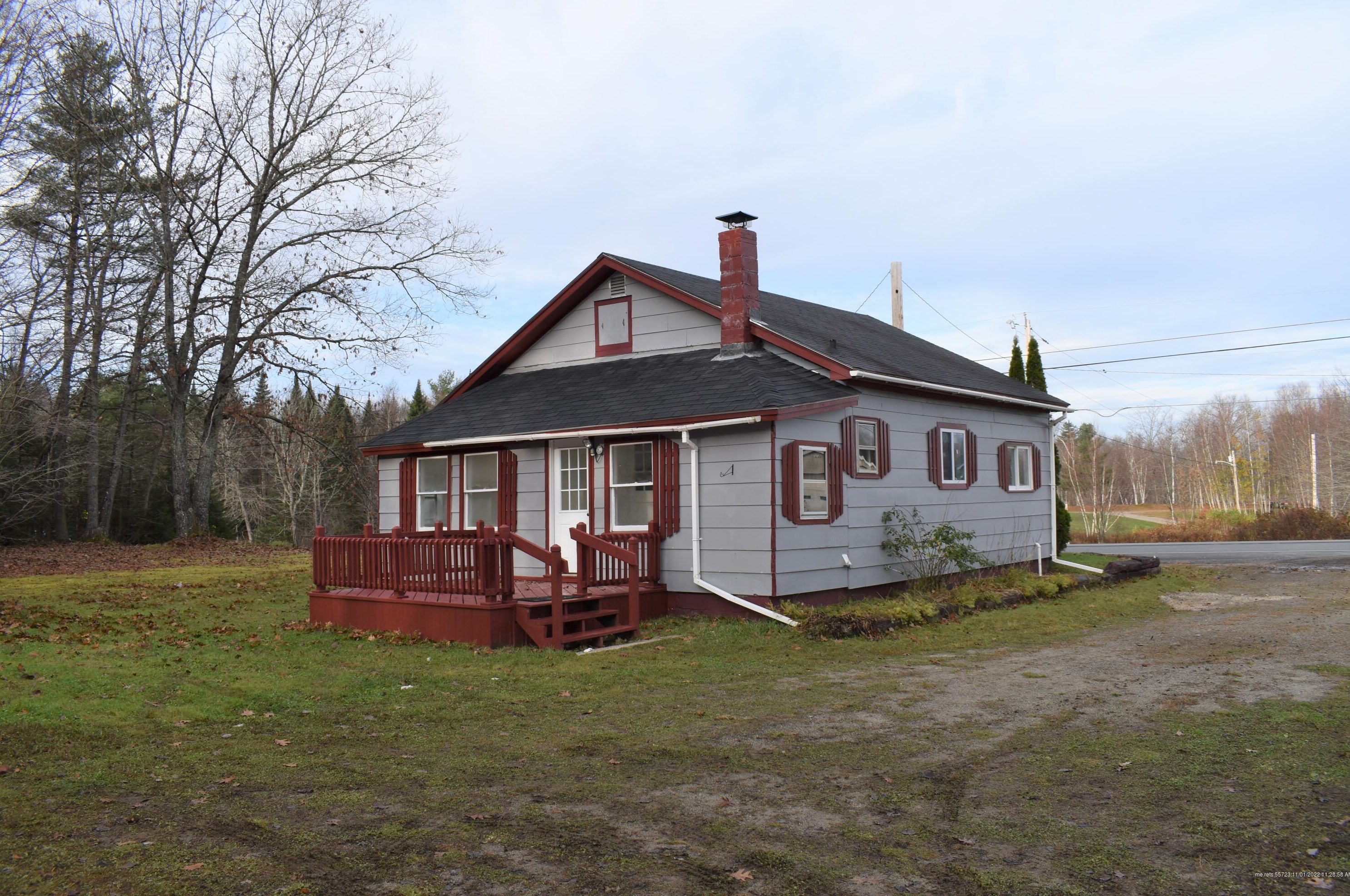1547 Main Rd, Enfield, ME 04493