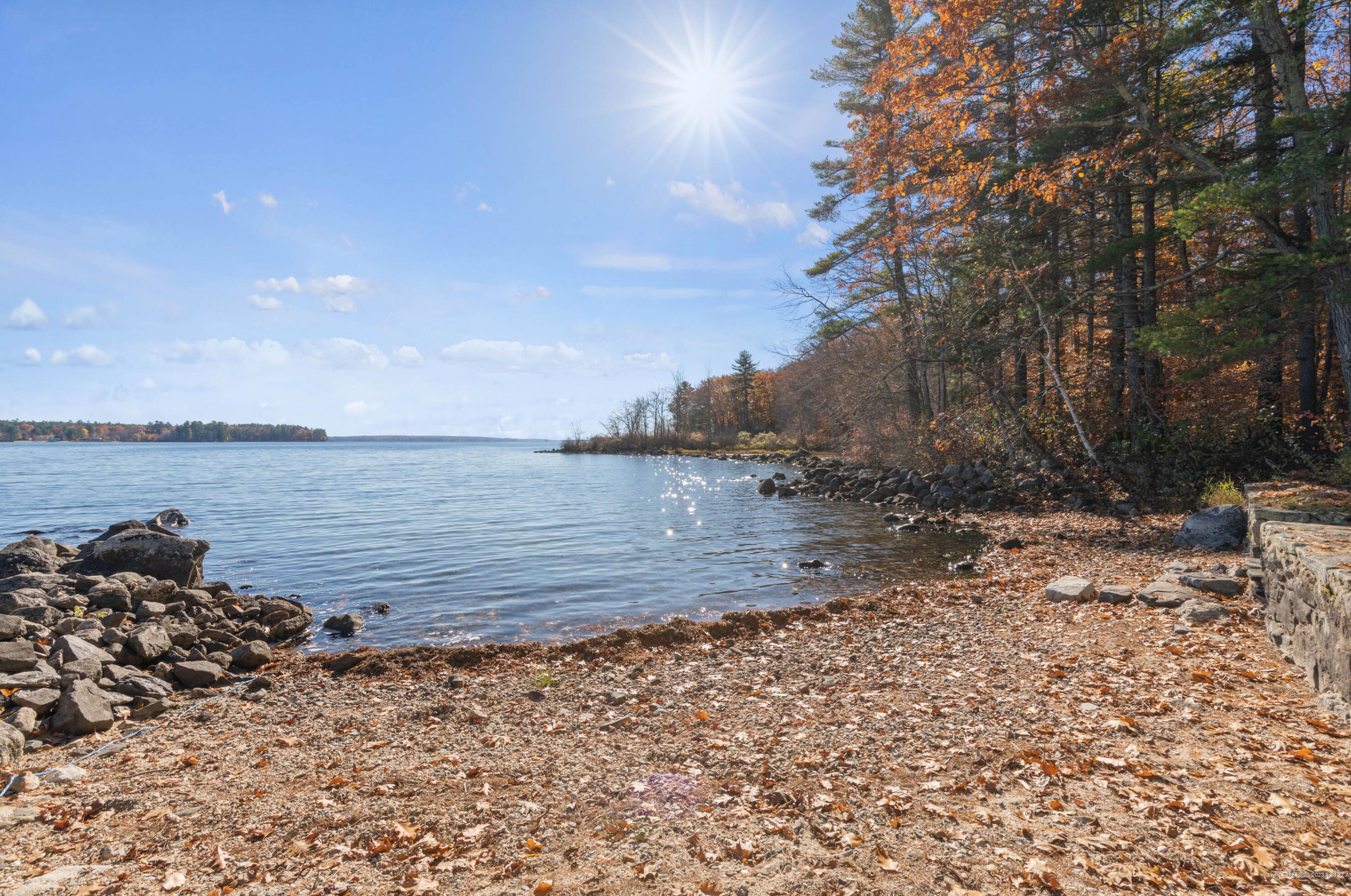 5 Coveside Ln, Frye Island, ME 04071