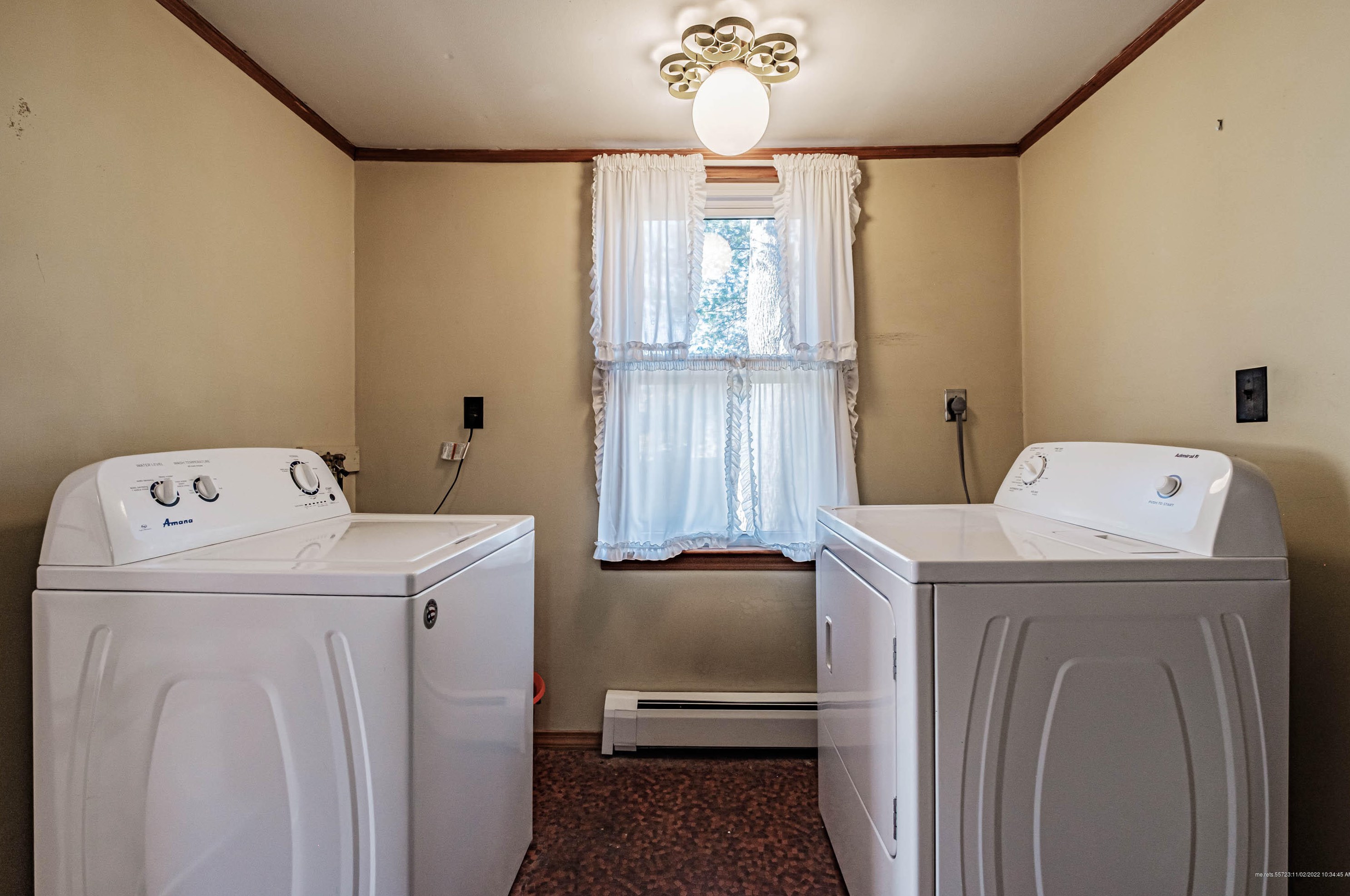 8 Louise St, Westbrook ME  04092-2708 exterior