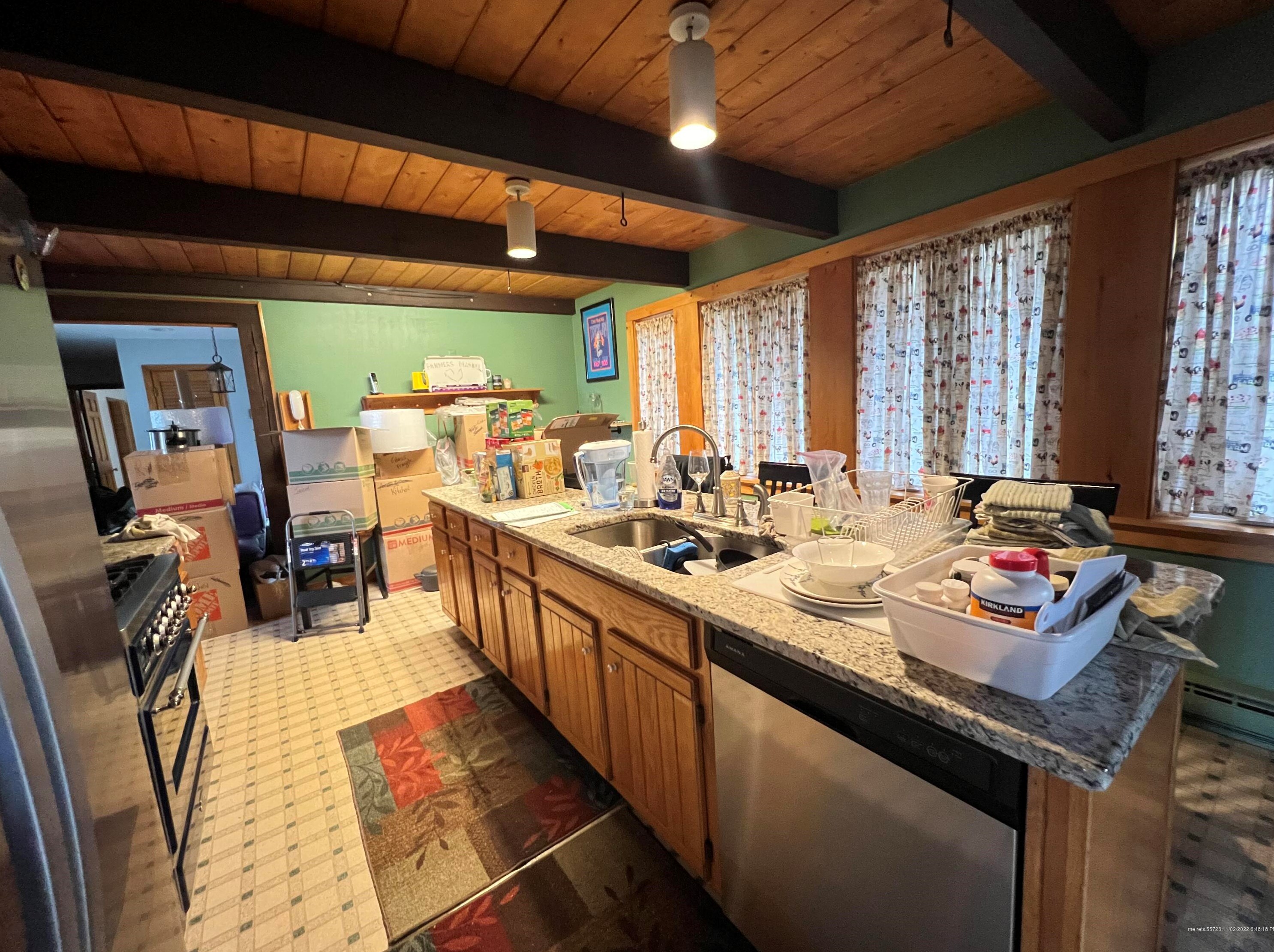 343 Enfield Rd, Lincoln, ME 04457