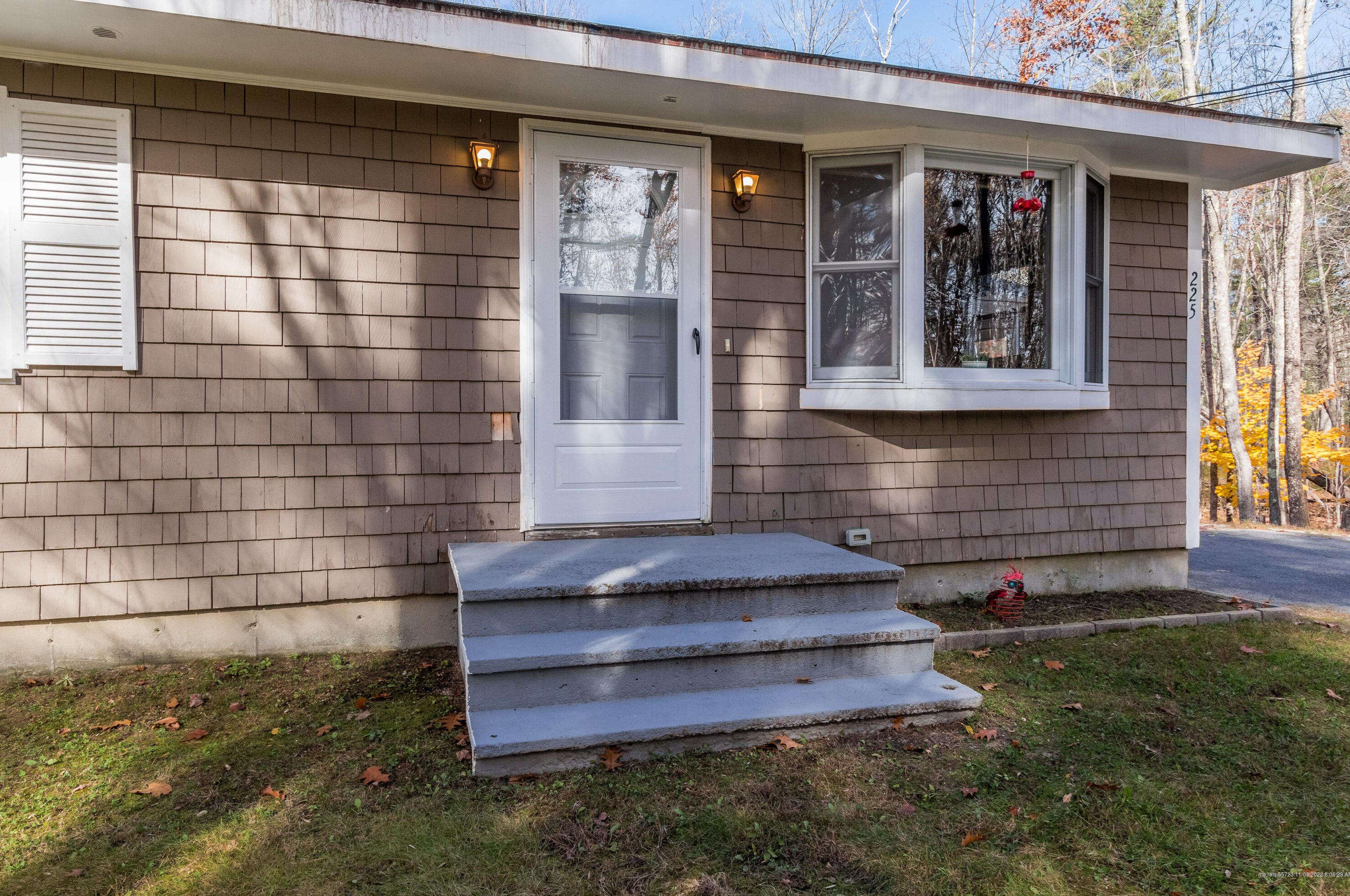 225 Pleasant Hill Rd, Hollis Center, ME 04042