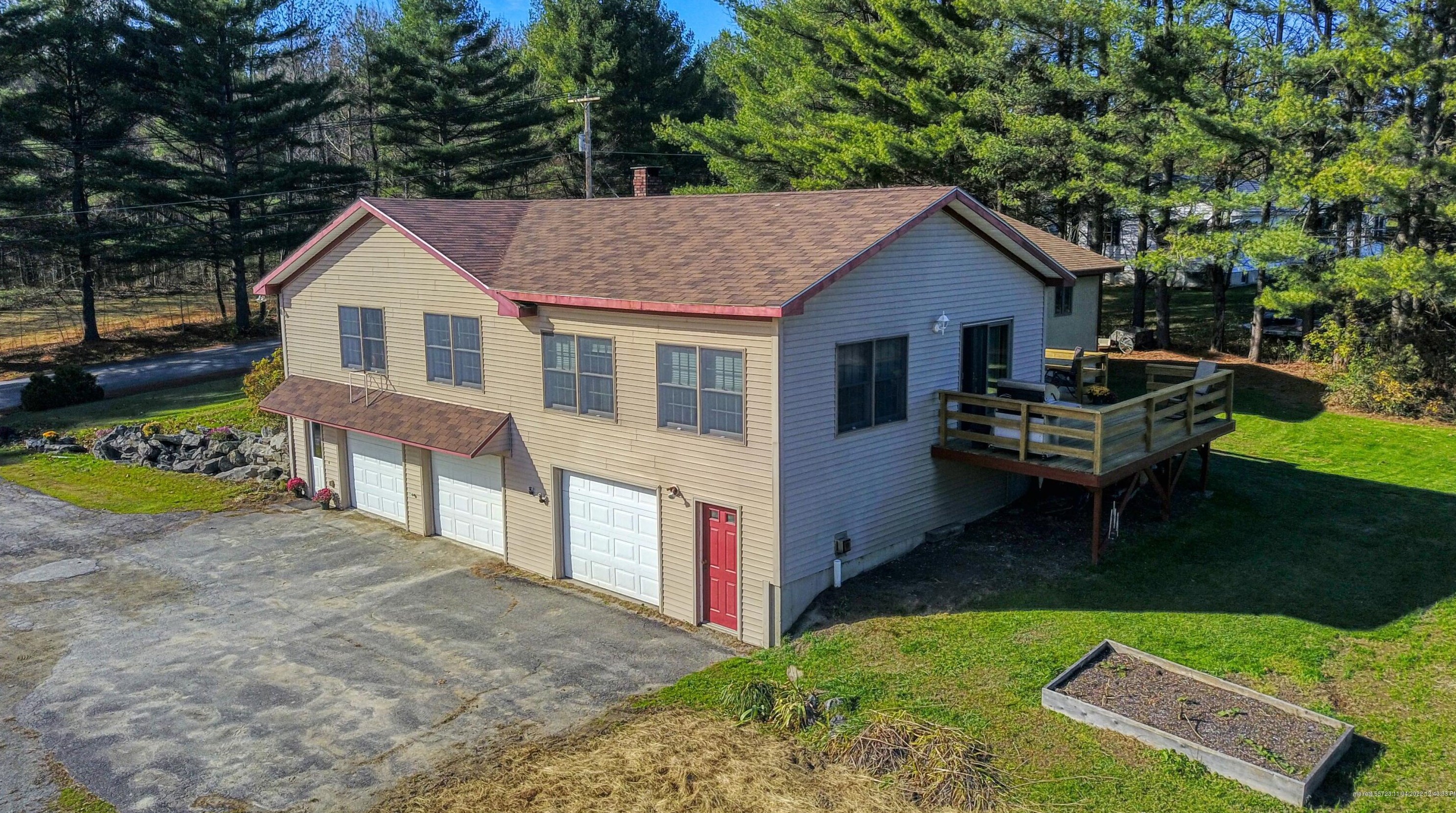 62 County Rd, Rome, ME 04963