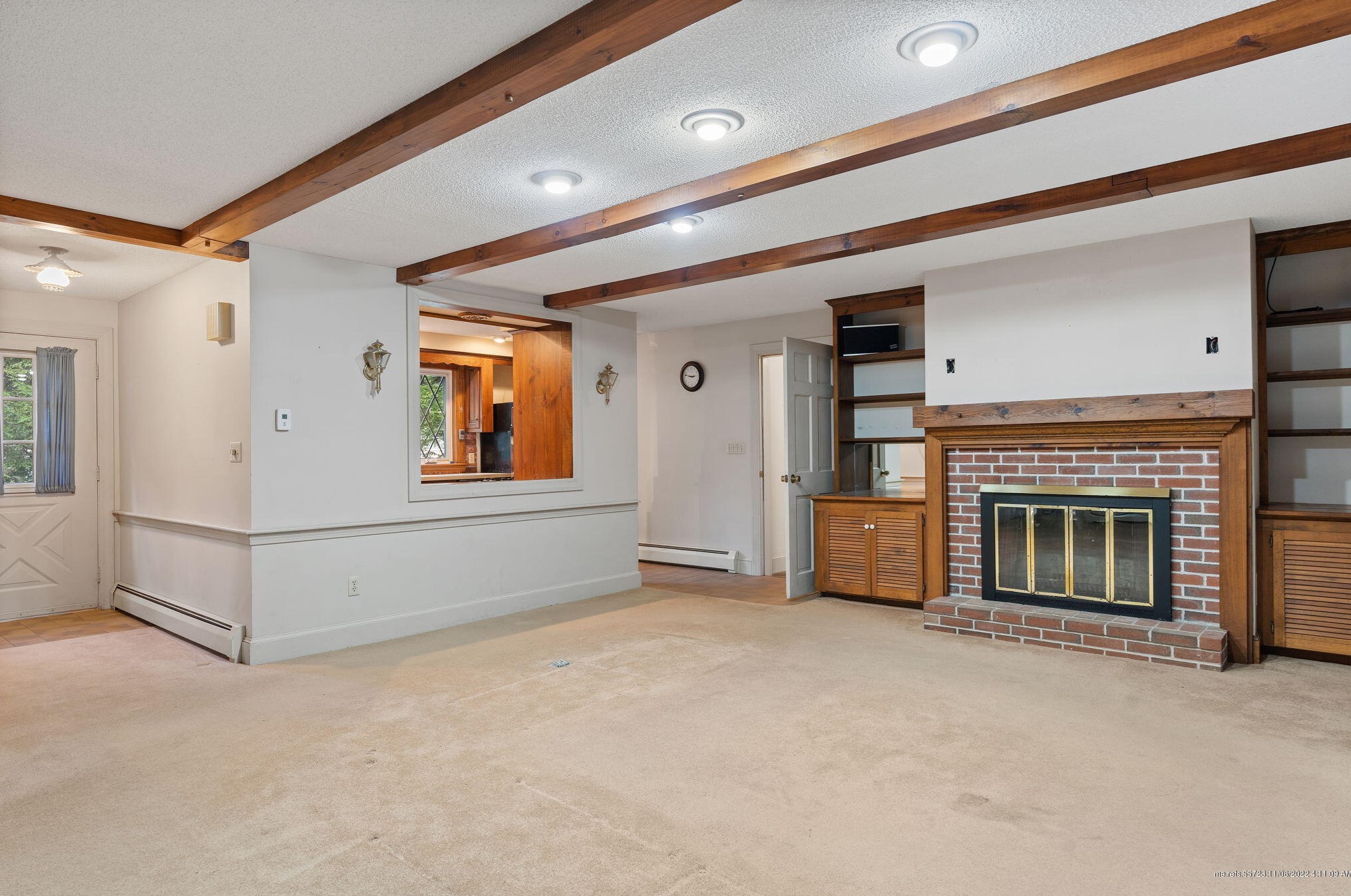 19 Bayview Ter, Saco ME  04072-1750 exterior