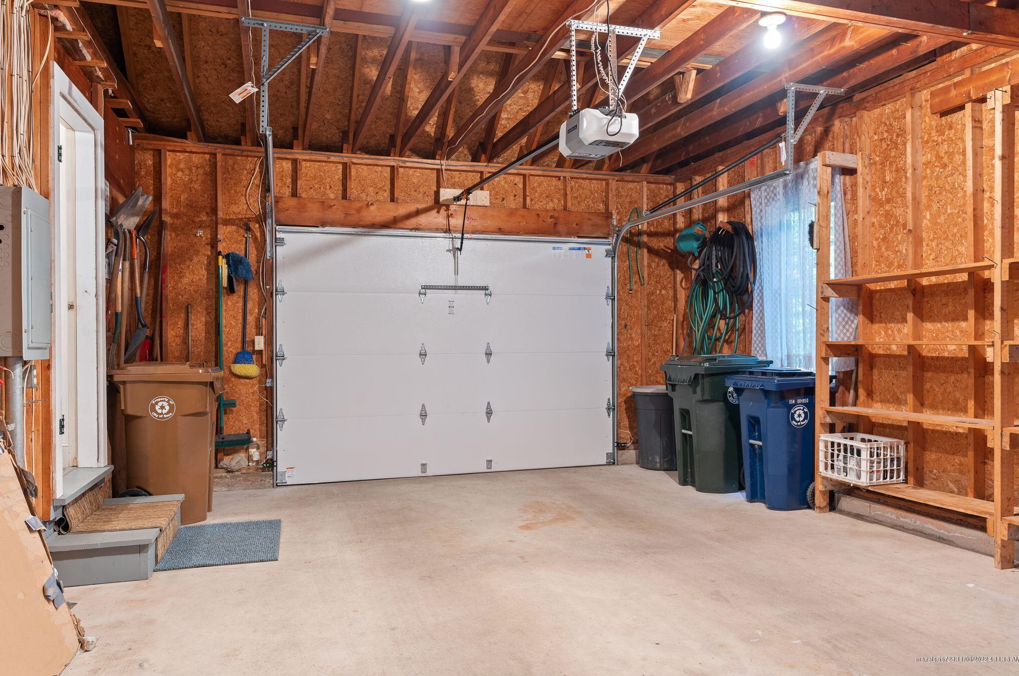 19 Bayview Ter, Saco ME  04072-1750 exterior