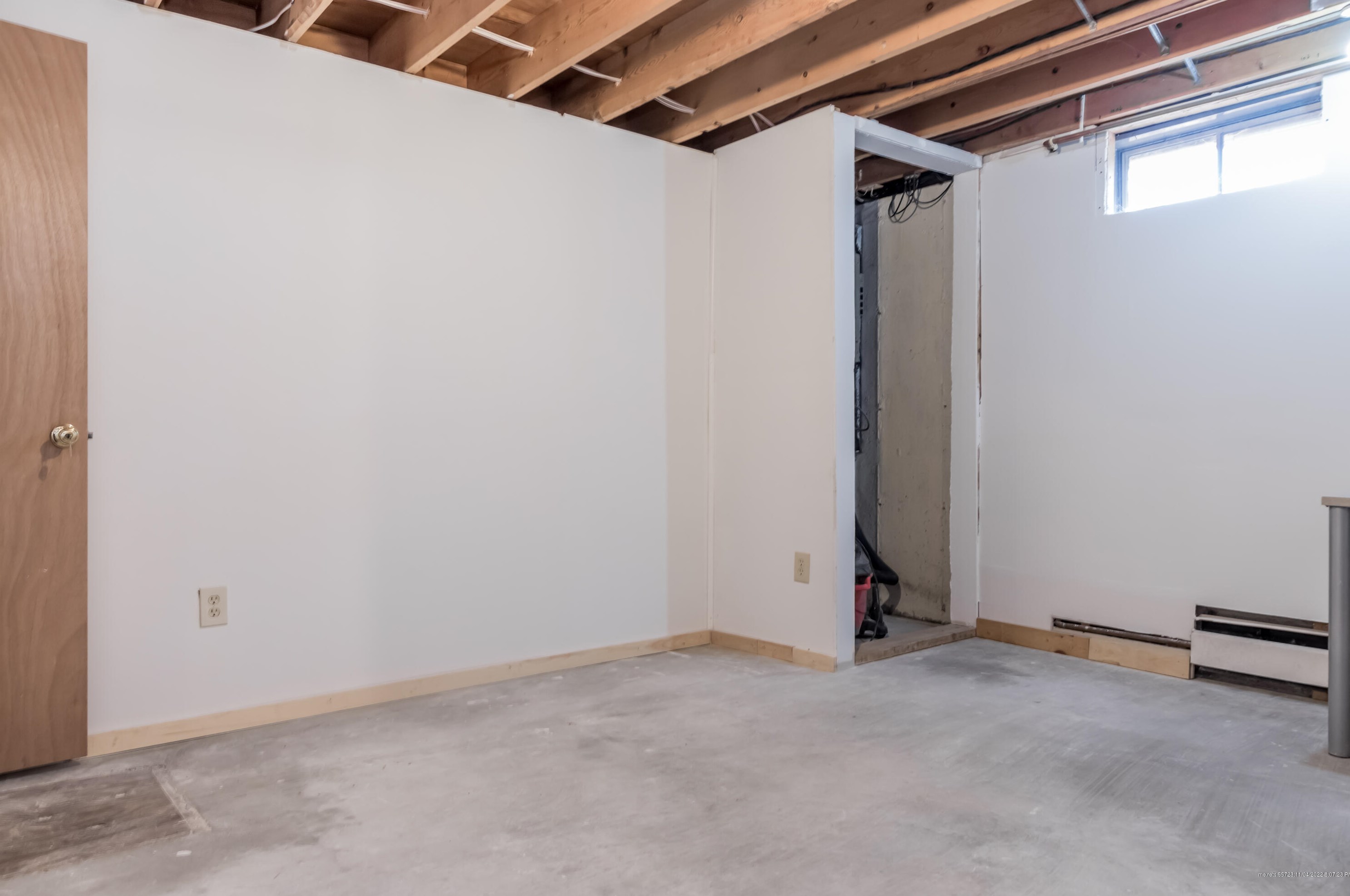 44 Wendell St, Portland ME  04103-1256 exterior