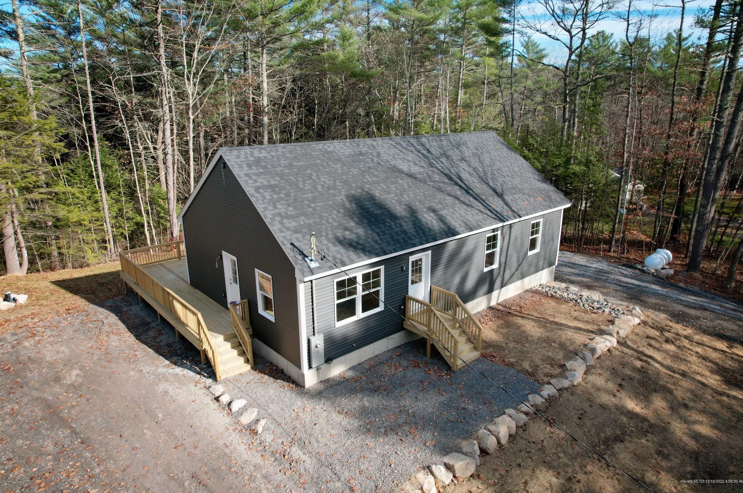 16 Pearl Dr, East Baldwin, ME 04024
