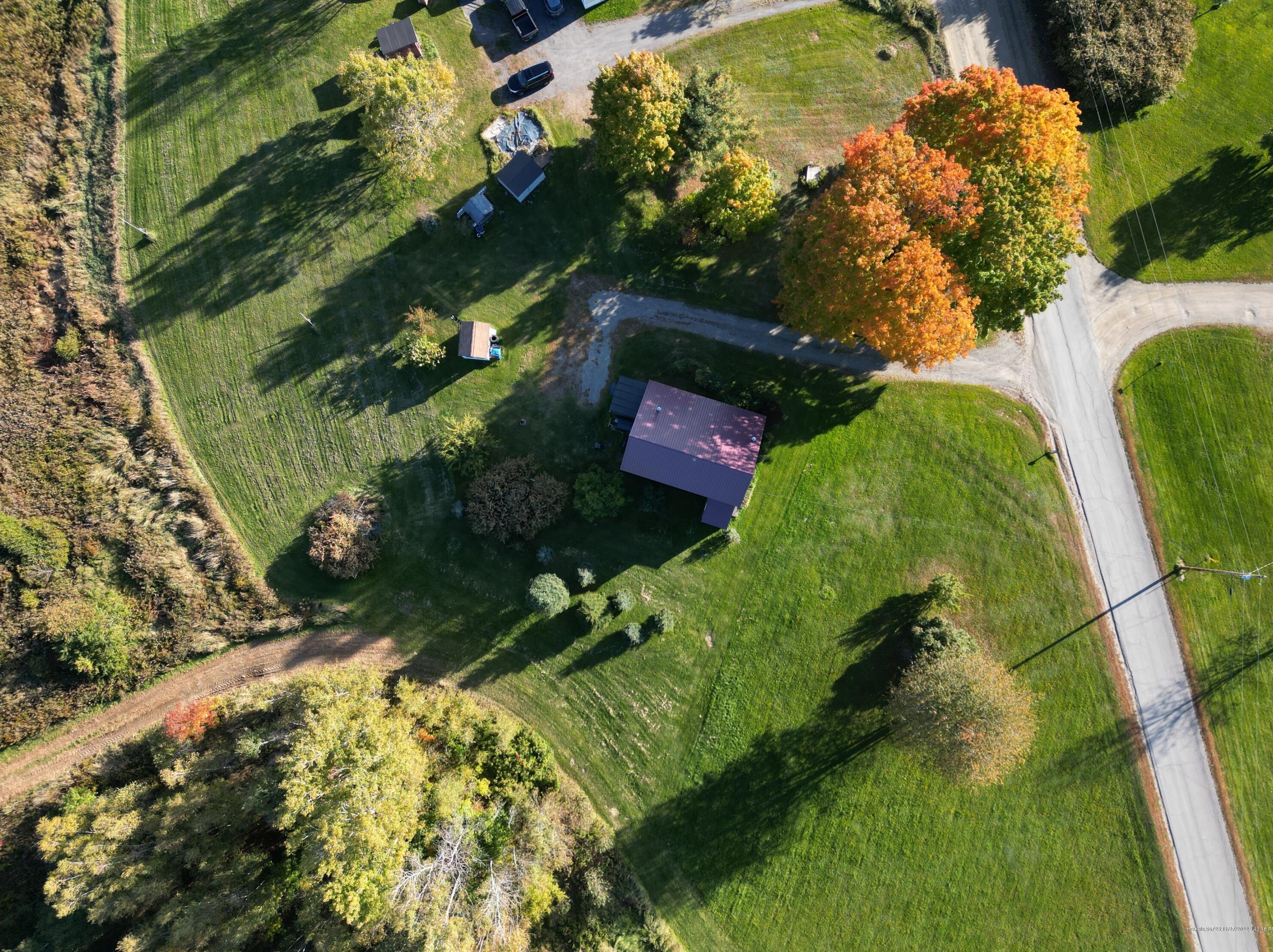 94 Reeves Rd, Bradford, ME 04410
