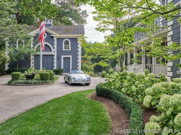 35 Summer St, Kennebunk, ME 04043