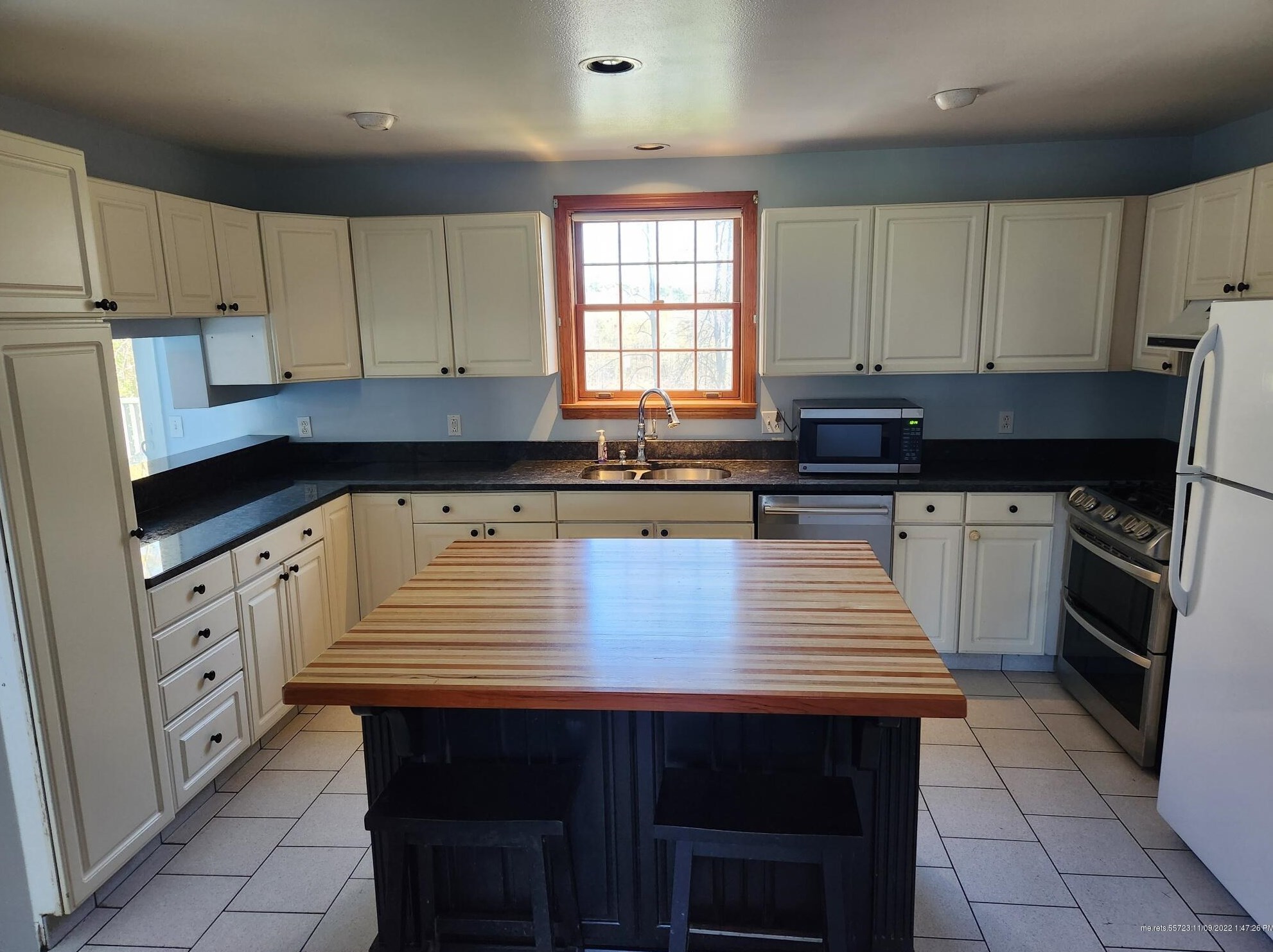 14 Prouty Dr, Bangor ME  04401-6959 exterior