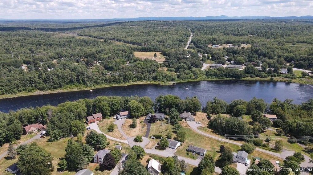 14 Prouty Dr, Bangor ME  04401-6959 exterior