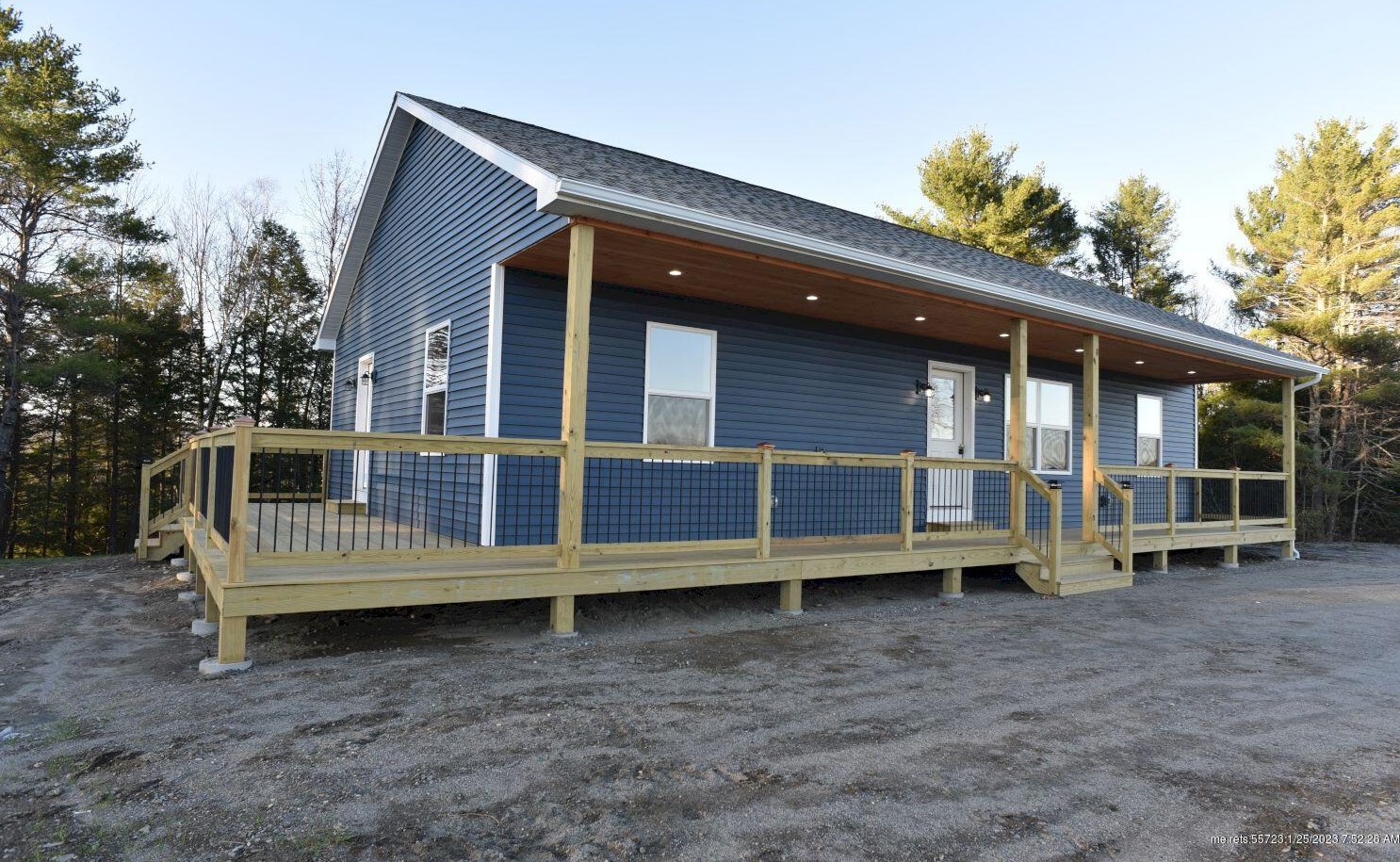 123 Tuttle Rd, Canaan, ME 04924-3417
