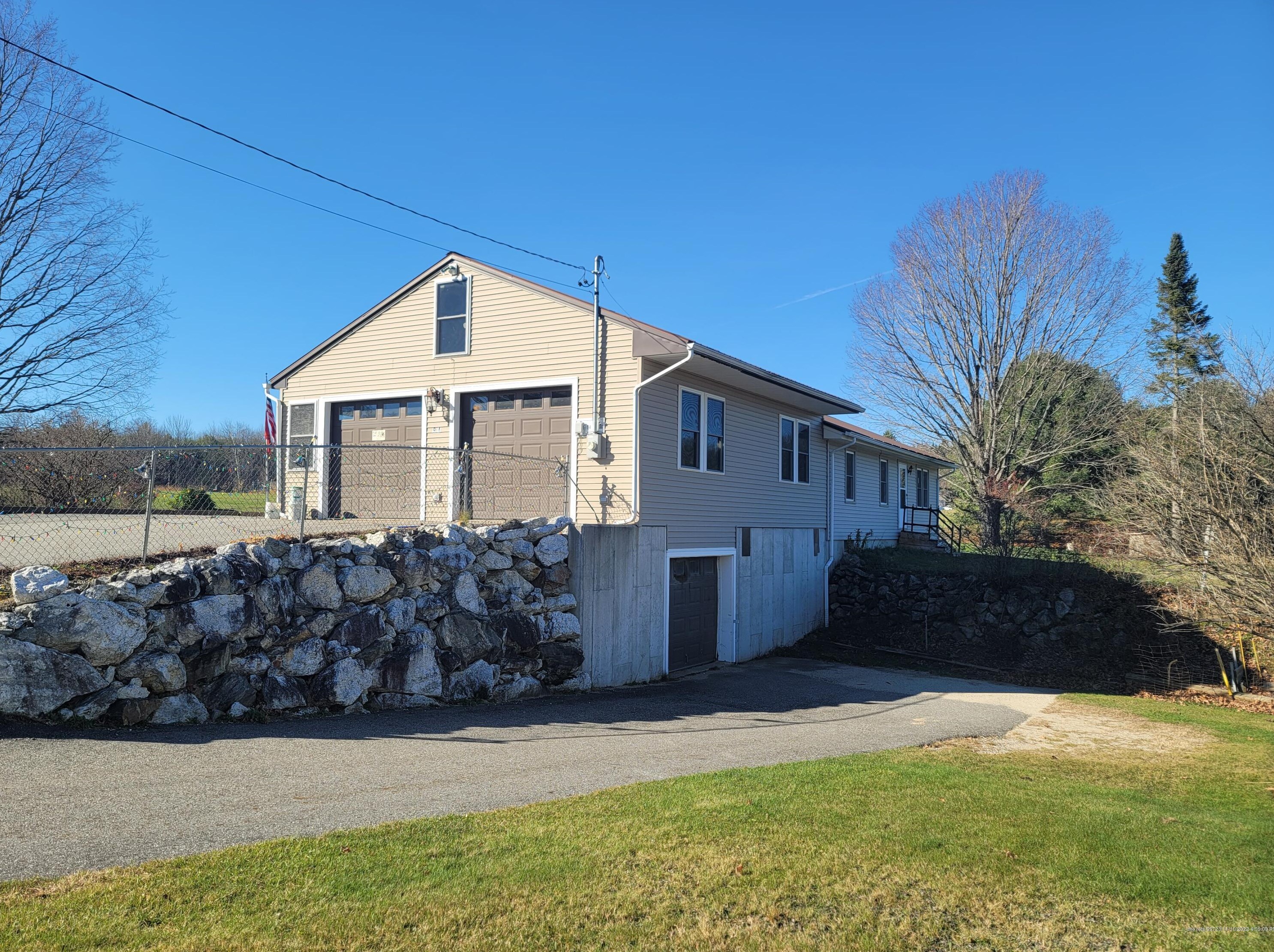 94 Morrill St, Sumner, ME 04220