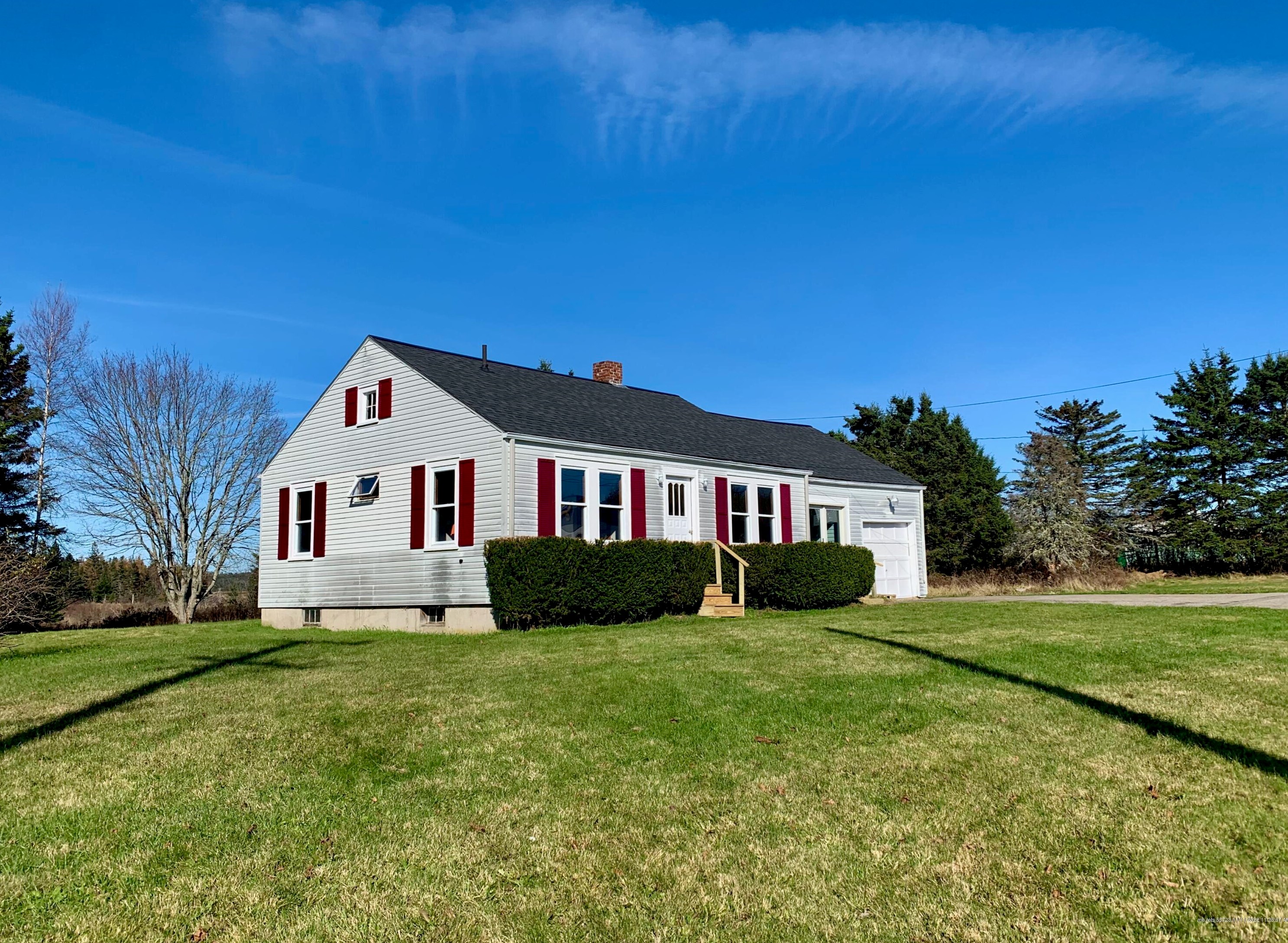 321 Dublin St, Machias, ME 04654