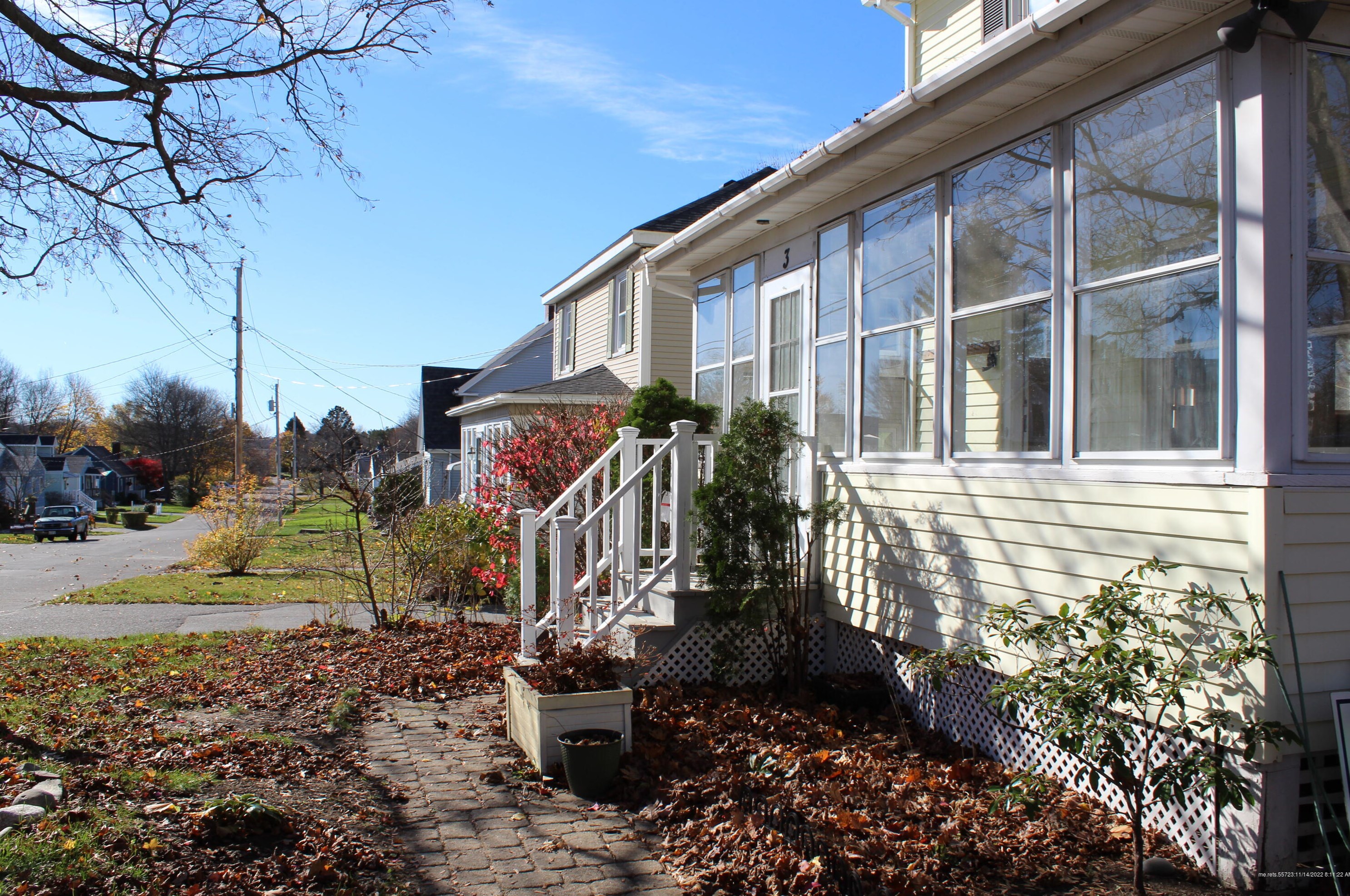 3 Florence St, Portland, ME 04106-3209