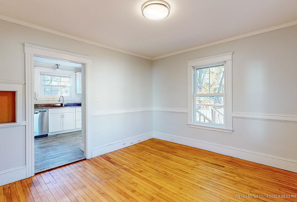 5 Lombard St, Gorham ME  04038-1400 exterior