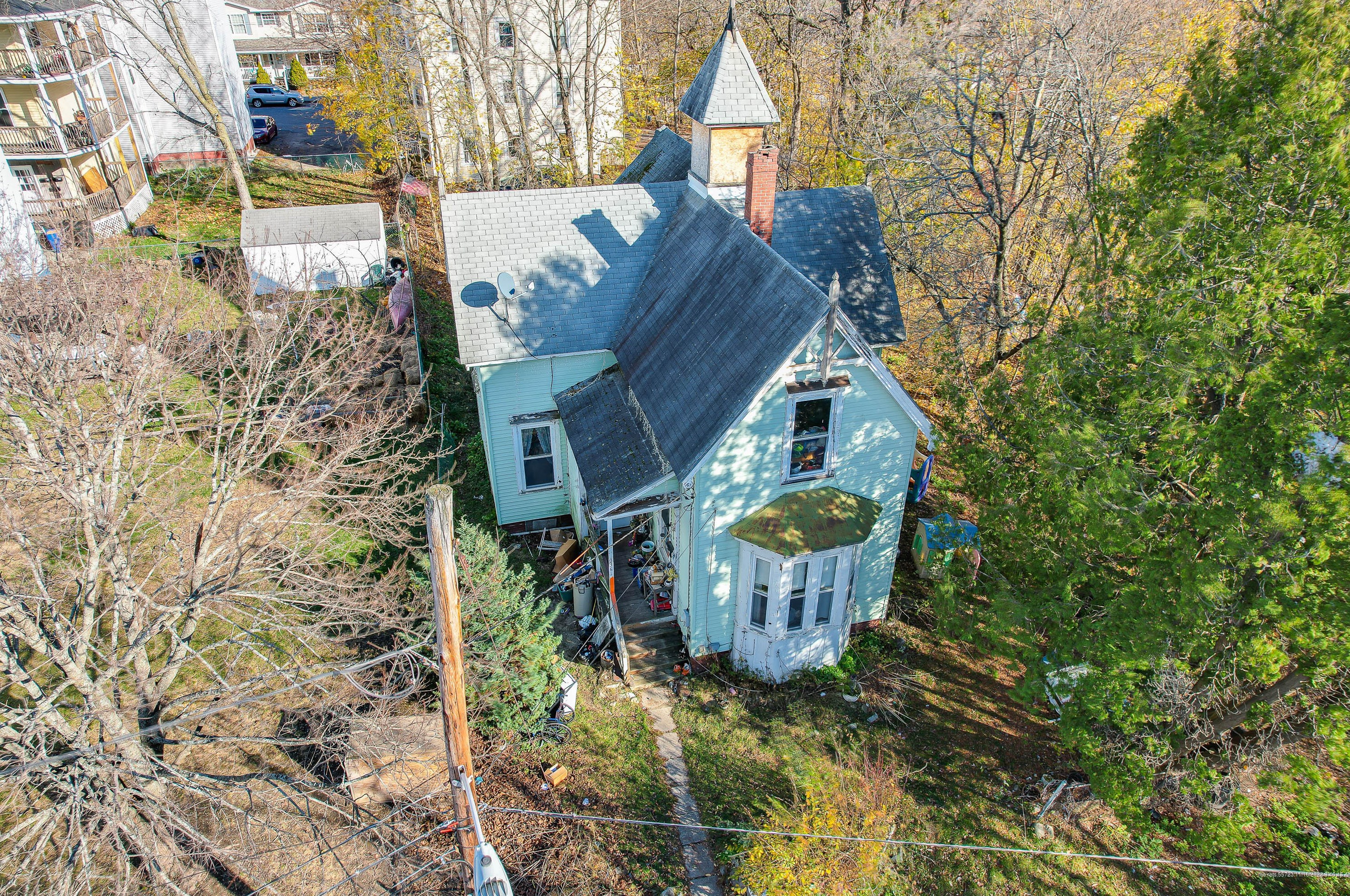 336 Bates St, Lewiston ME  04240-0065 exterior