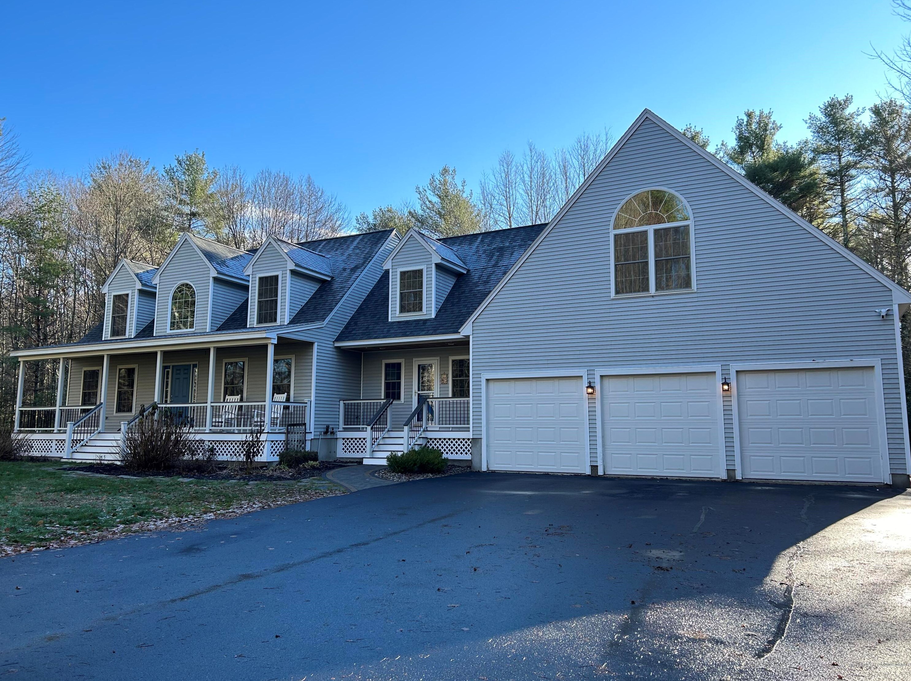 362 Holmes Rd, Scarborough, ME 04074 exterior