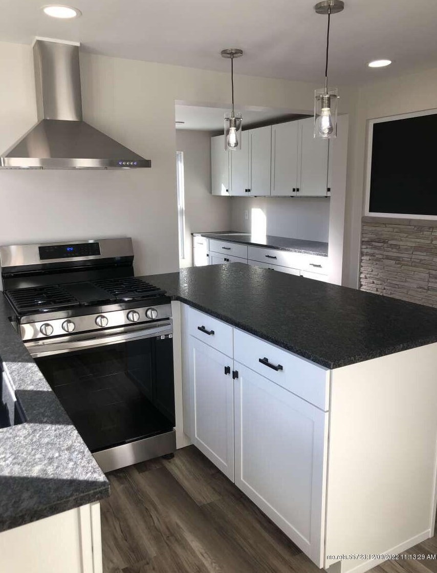 93 West St, Pittston ME  04345-2318 exterior