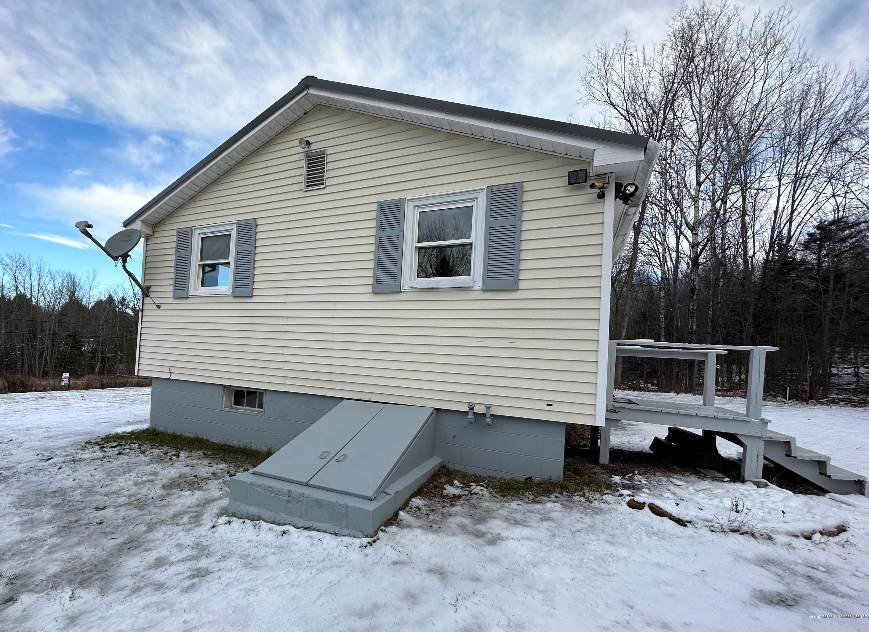 160 Livermore Falls Rd, Industry, ME 04938