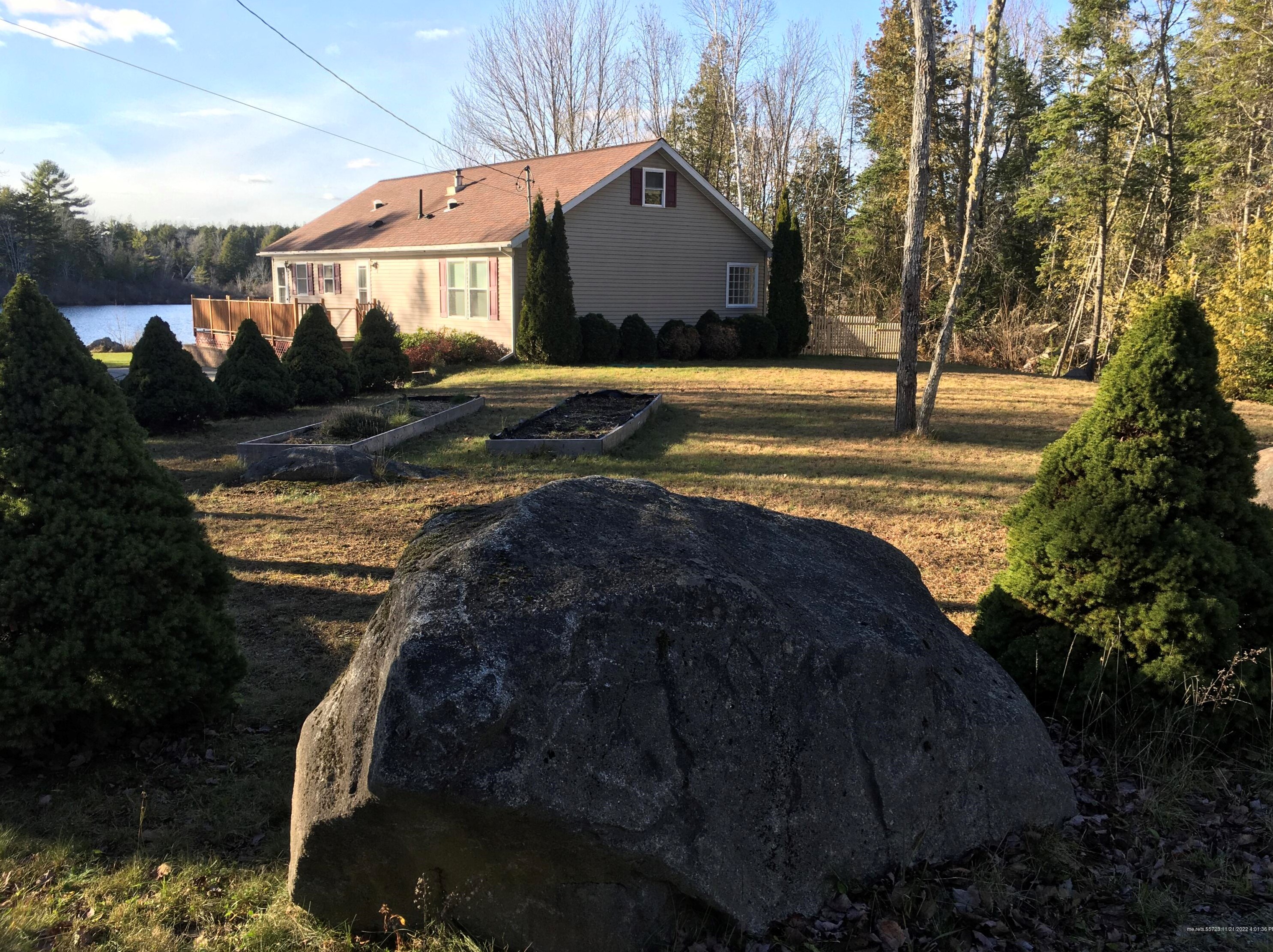 529 Phinney Farm Rd, Lincoln, ME 04457