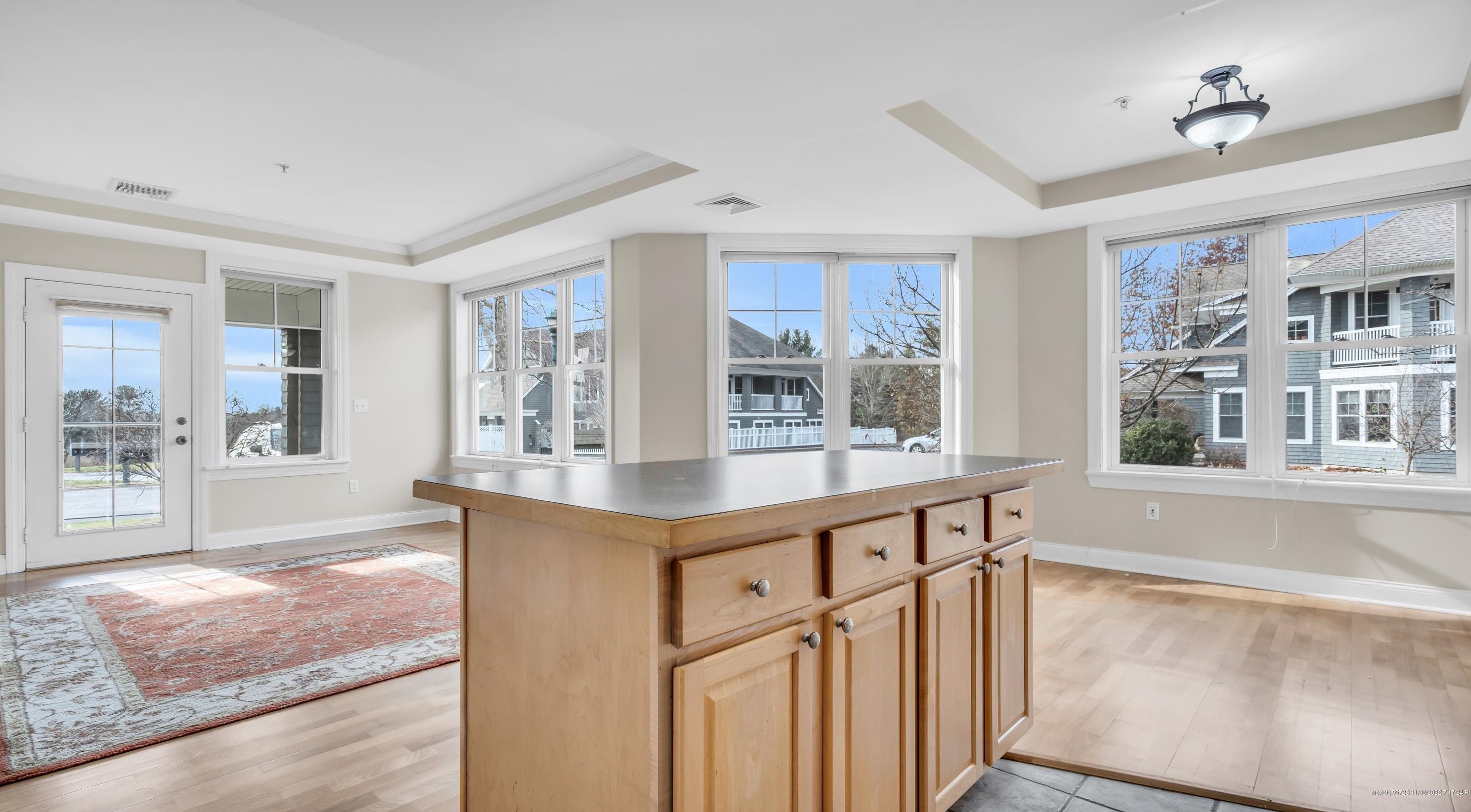 5 Camperdown Elm Dr, Scarborough ME  04074-7136 exterior
