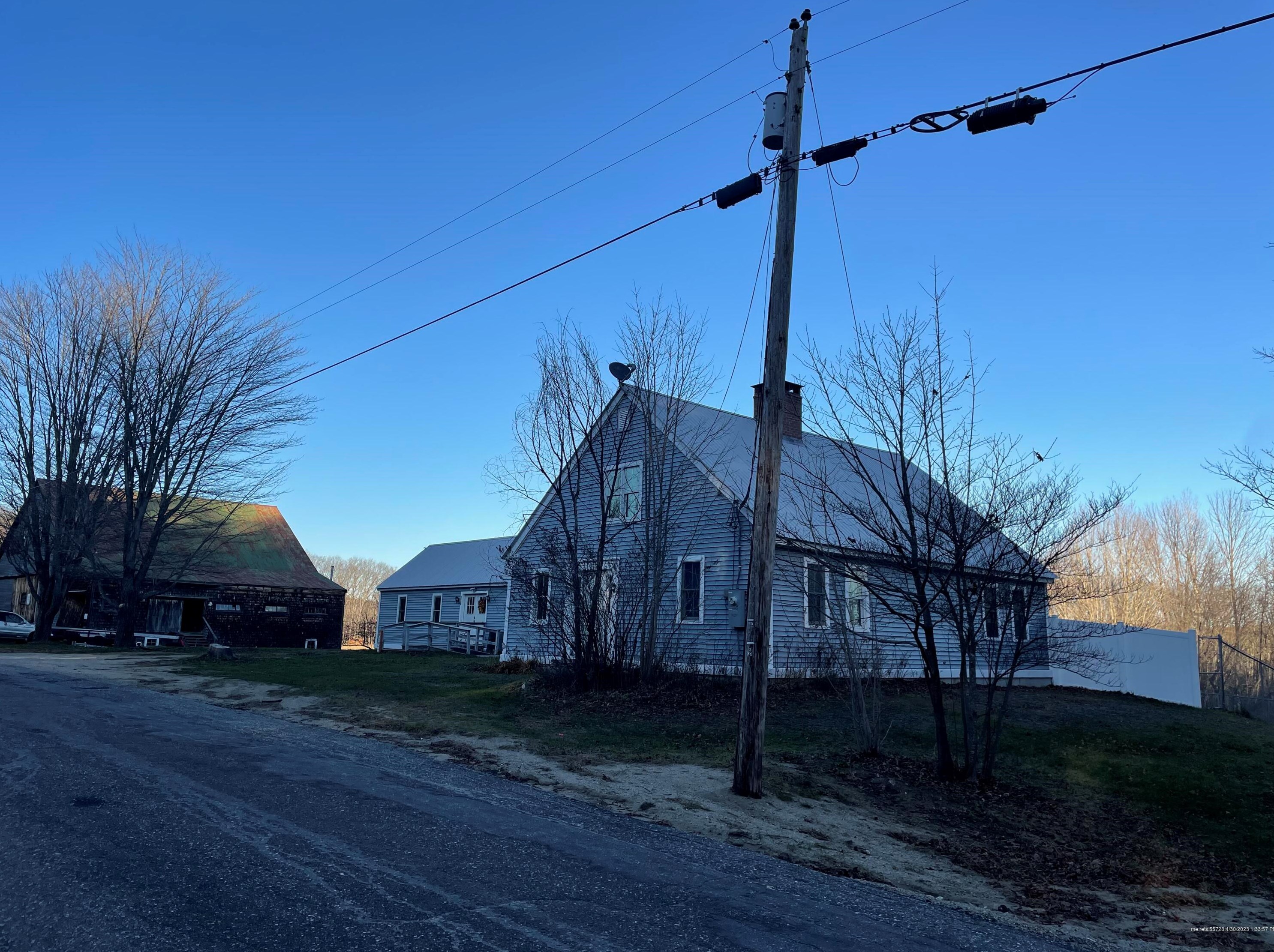 670 Bonney Rd, Sumner, ME 04292