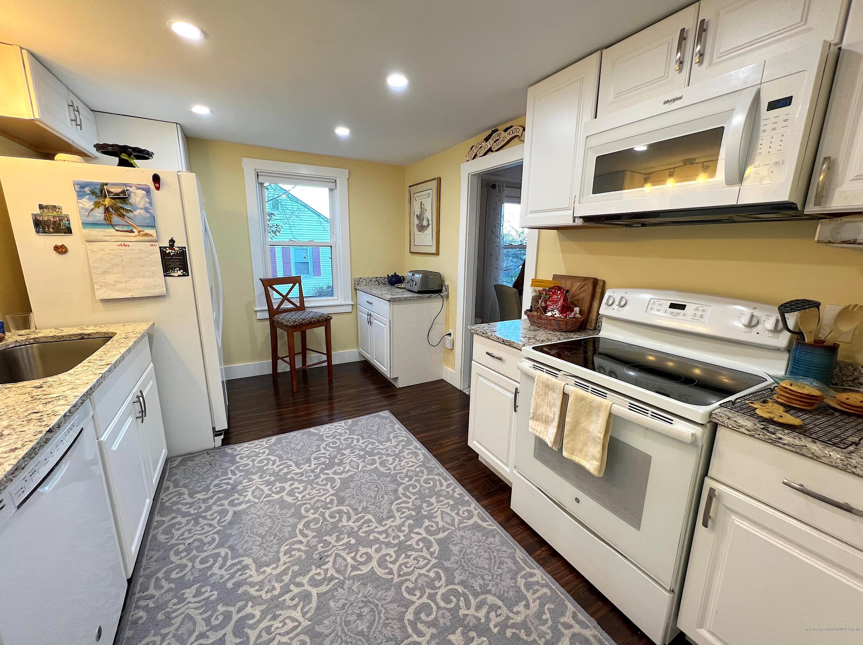 40 Pleasant St, Newburgh ME  04444-1217 exterior